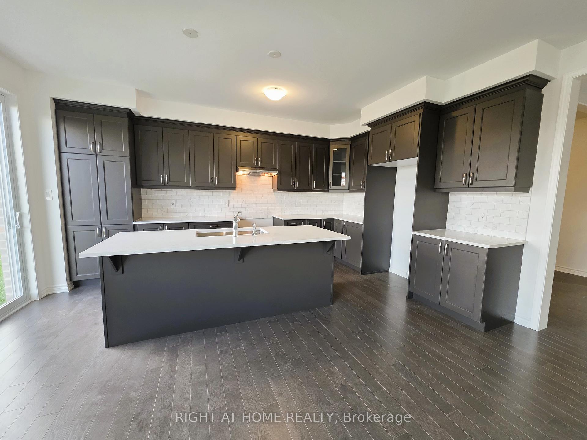 Photo 8 of 274 Millstone Street, Kitchener — HOMEH