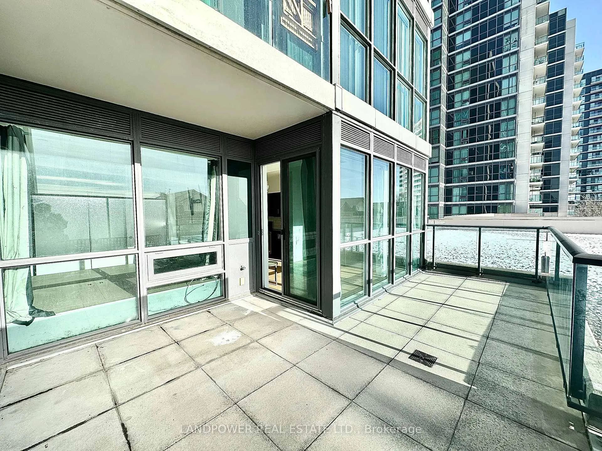 Photo 2 of Unit 315, 35 Brian Peck Crescent, Toronto, Thorncliffe Park — HOMEH