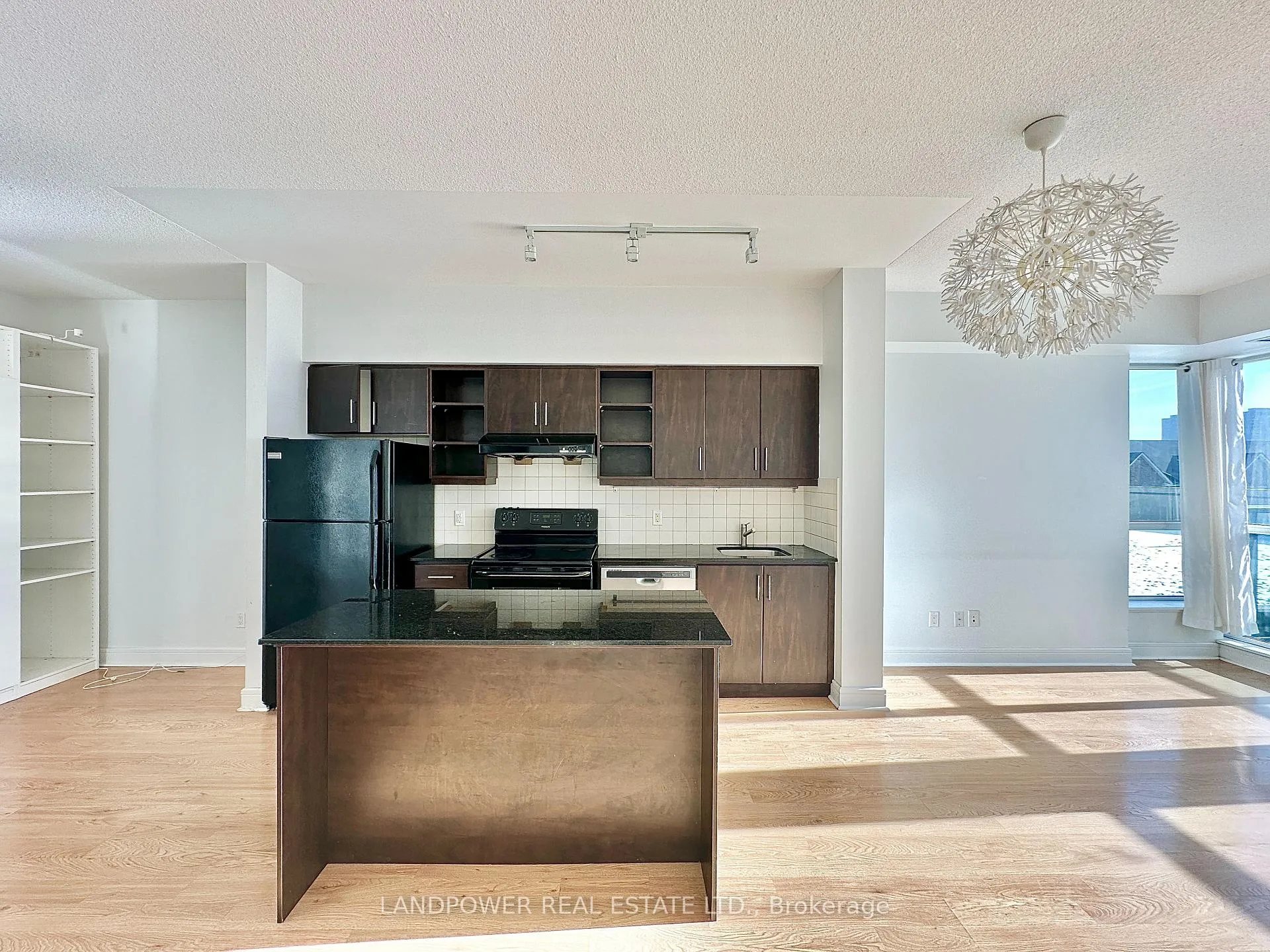 Photo 8 of Unit 315, 35 Brian Peck Crescent, Toronto, Thorncliffe Park — HOMEH