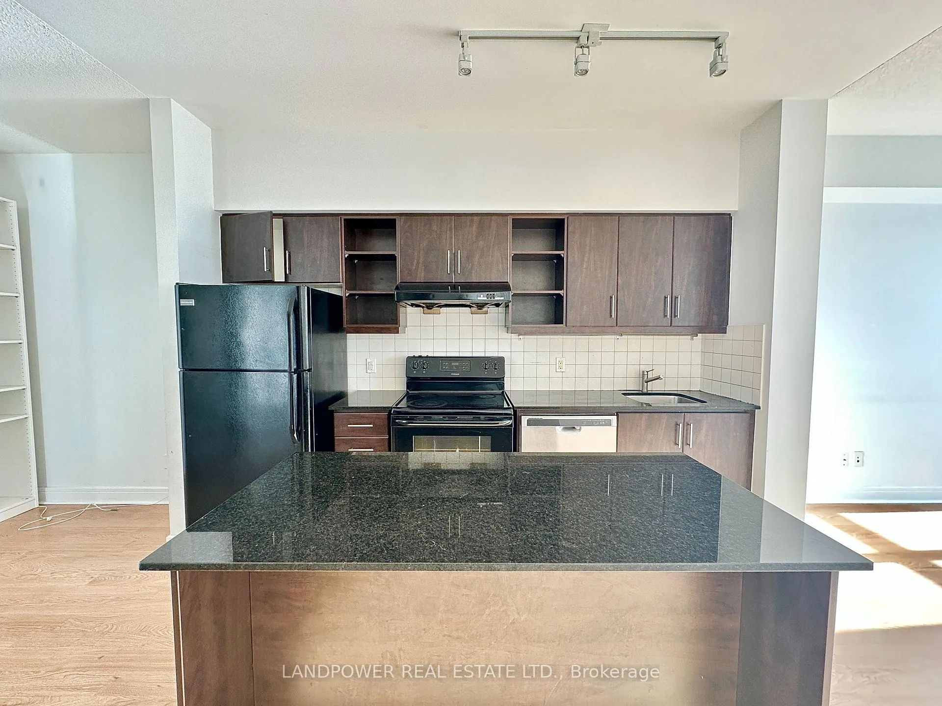 Photo 9 of Unit 315, 35 Brian Peck Crescent, Toronto, Thorncliffe Park — HOMEH