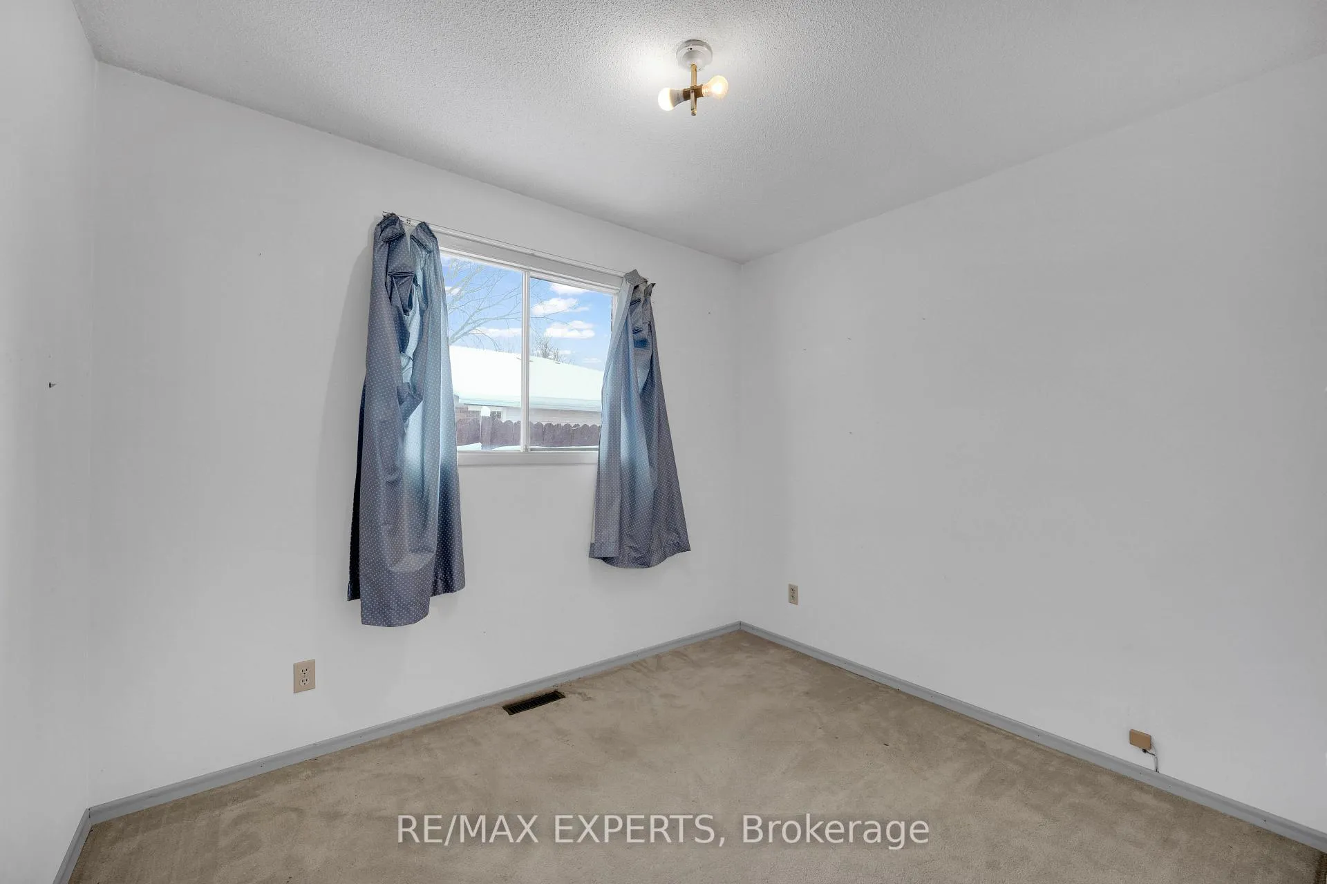 Photo 16 of 3 Milne Street, New Tecumseth, Alliston — HOMEH