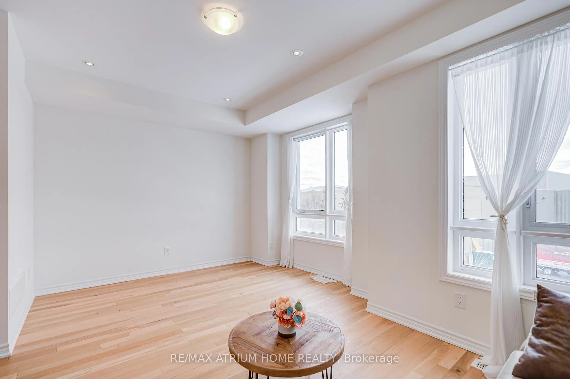 Photo 20 of 60 Imperial College Lane, Markham, Wismer — HOMEH