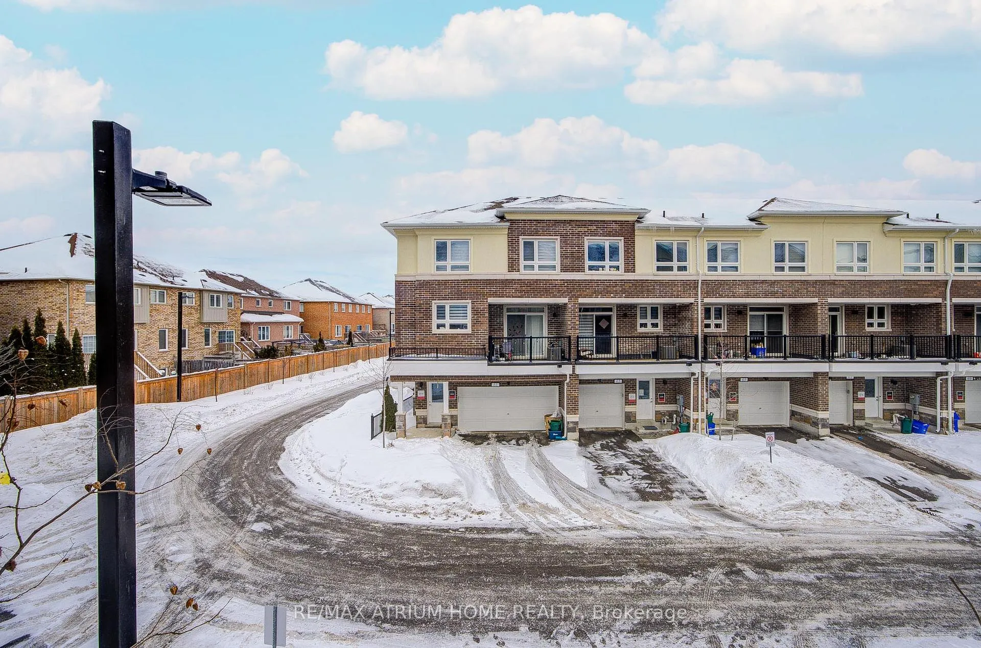 Photo 32 of 60 Imperial College Lane, Markham, Wismer — HOMEH