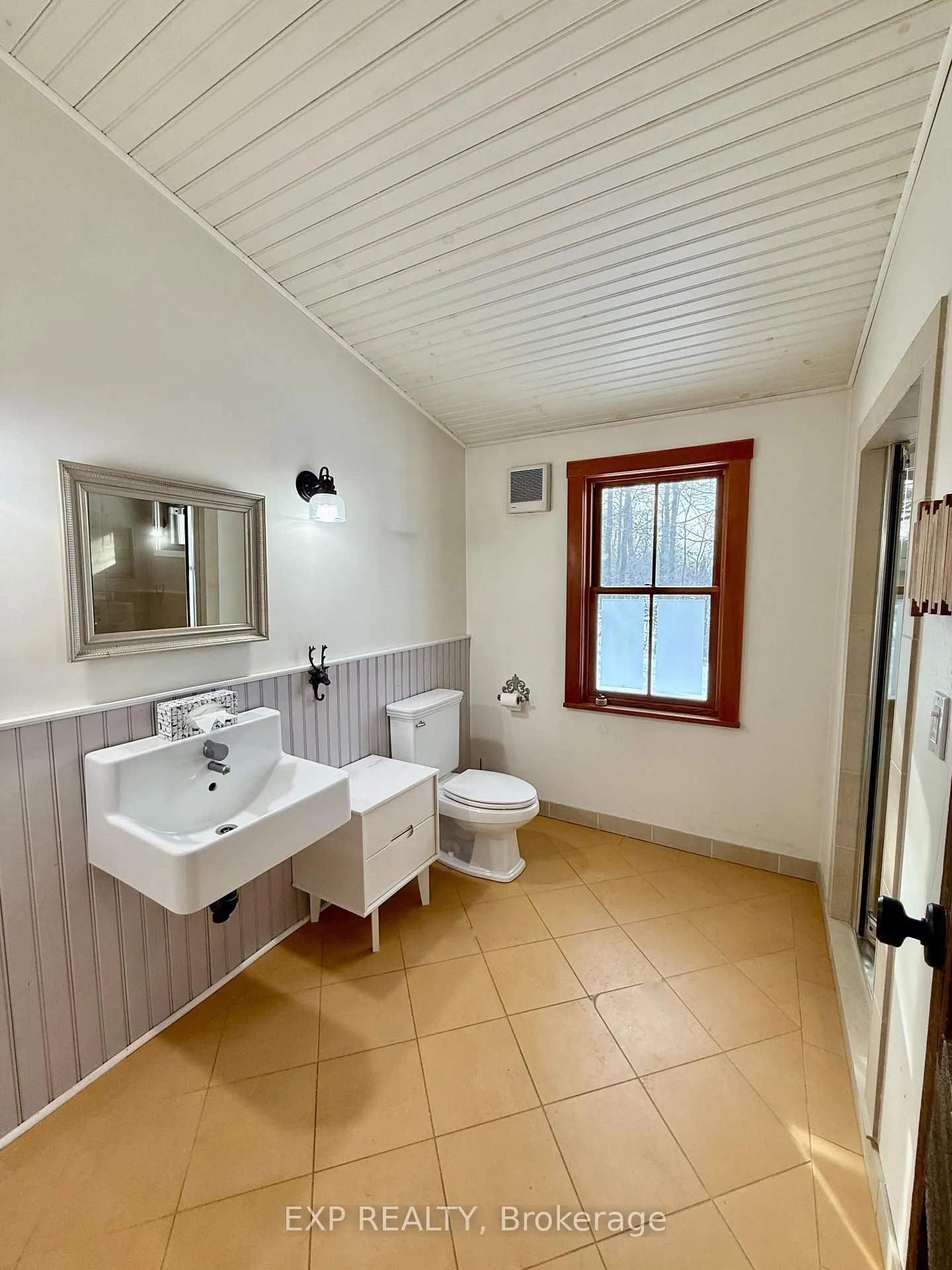 Photo 15 of 81 Morrison Point, Prince Edward County, South Marysburg Ward — HOMEH