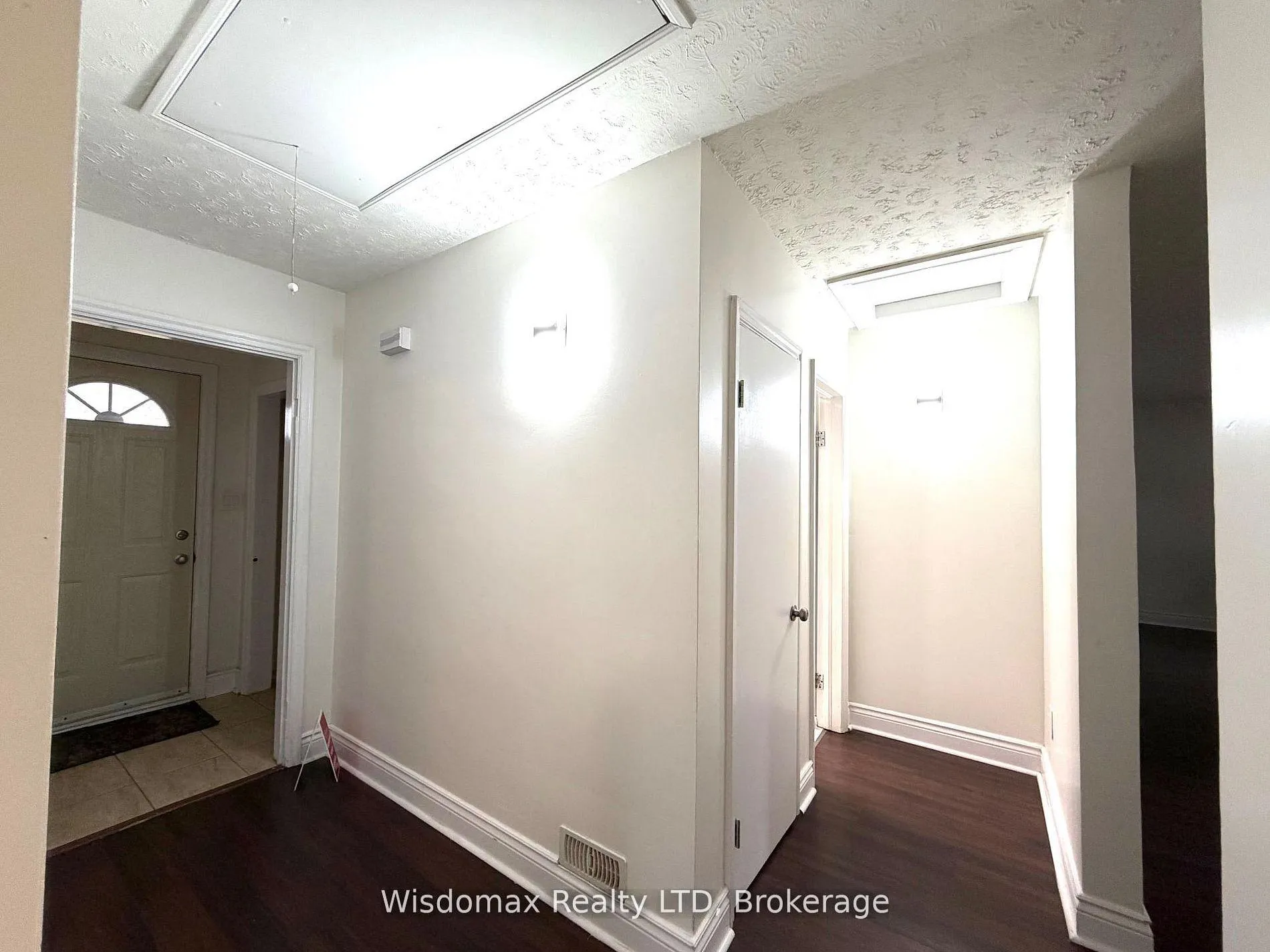 Photo 8 of Unit mainfloor, 6481 Erwin Crescent, Niagara Falls, Dorchester — HOMEH
