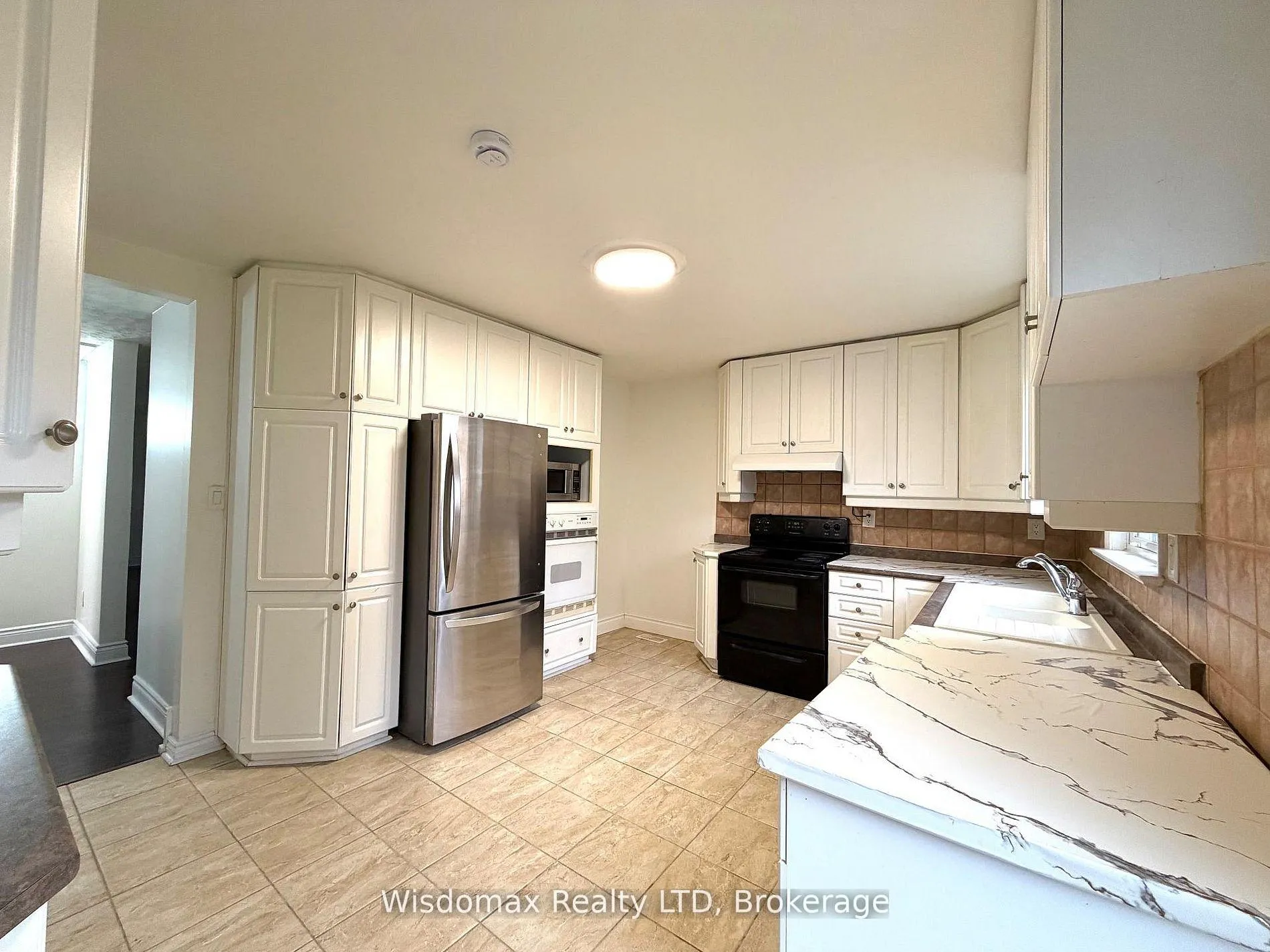 Photo 12 of Unit mainfloor, 6481 Erwin Crescent, Niagara Falls, Dorchester — HOMEH