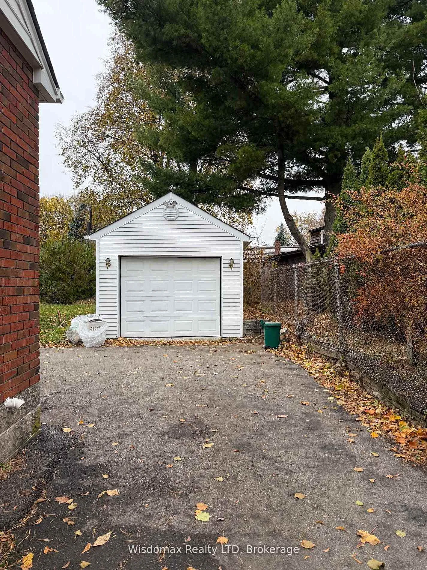 Photo 14 of Unit mainfloor, 6481 Erwin Crescent, Niagara Falls, Dorchester — HOMEH
