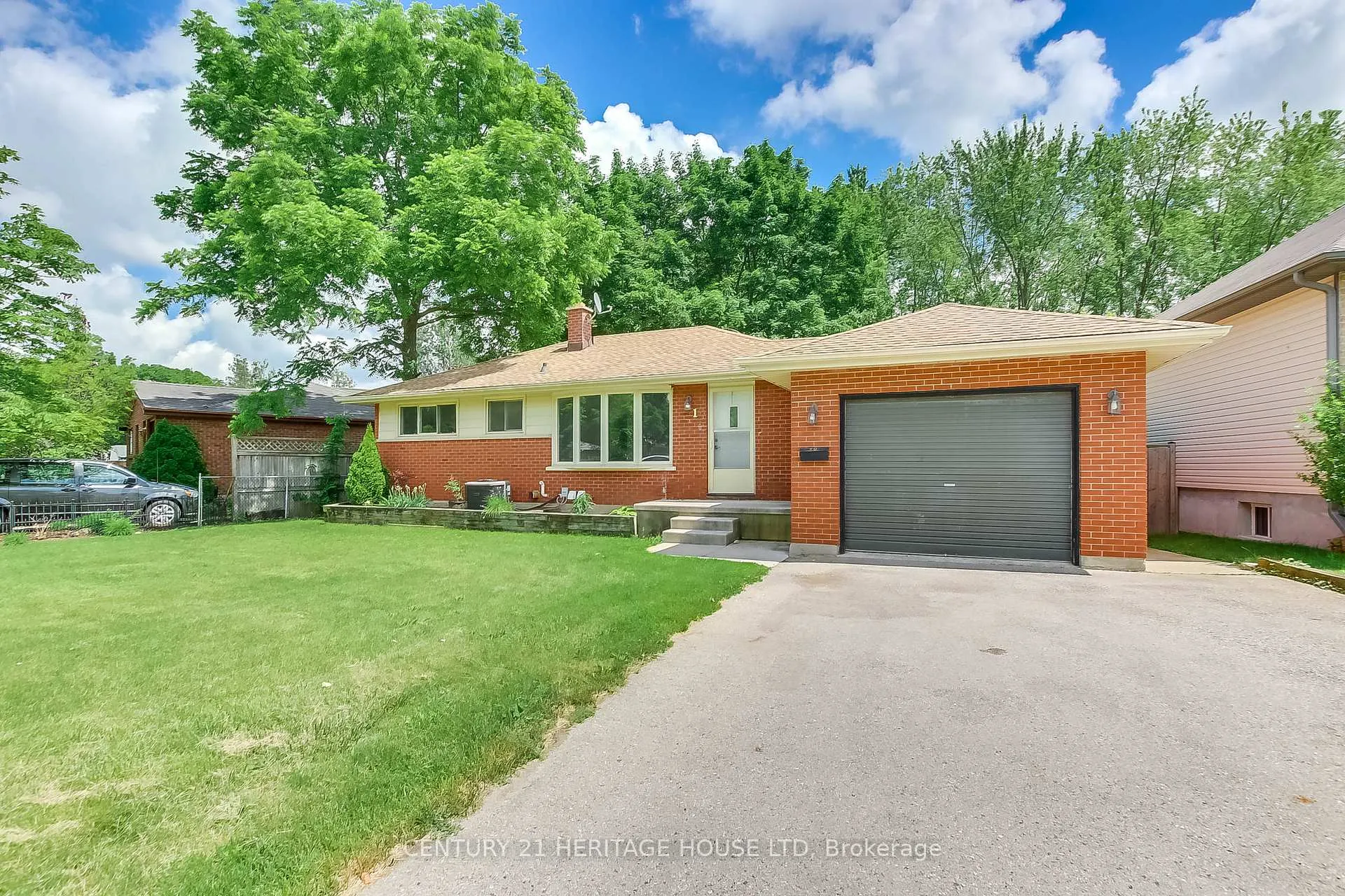 Front of 10 Cornerbrook Avenue