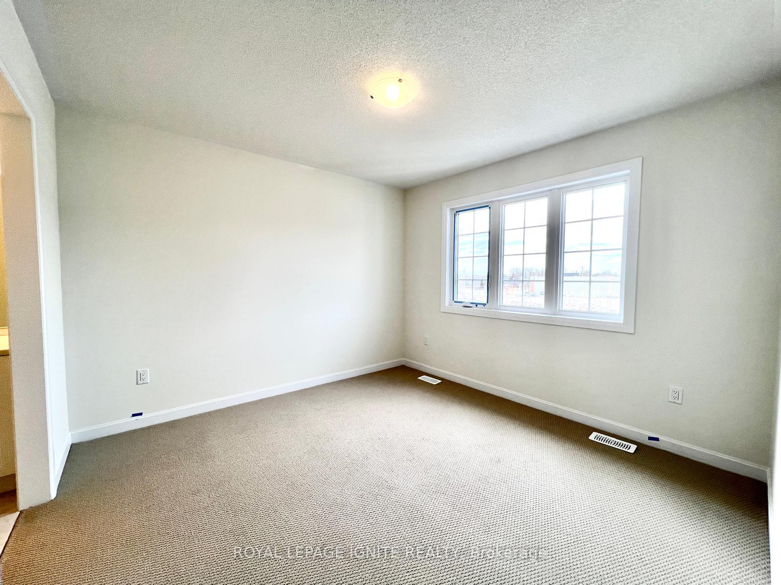 Photo 32 of 106 Windermere Boulevard, Loyalist, Bath — HOMEH