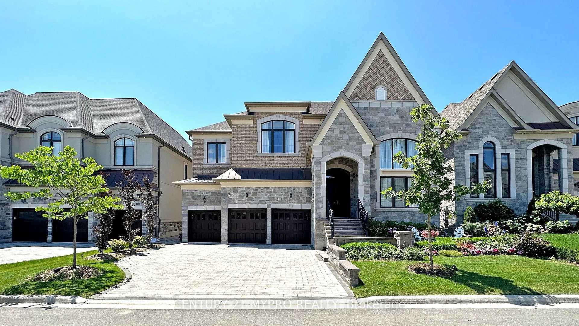 Photo 5 of 140 Lady Jessica Drive, Vaughan, Patterson — HOMEH