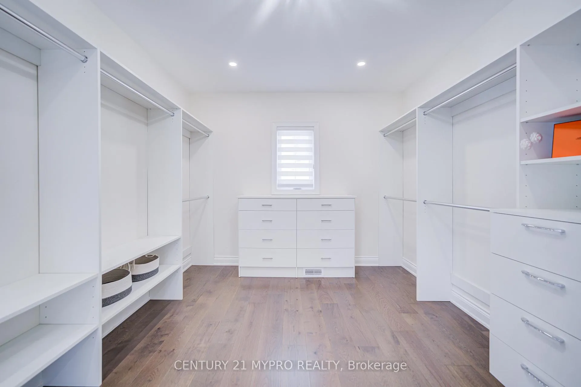 Photo 30 of 140 Lady Jessica Drive, Vaughan, Patterson — HOMEH