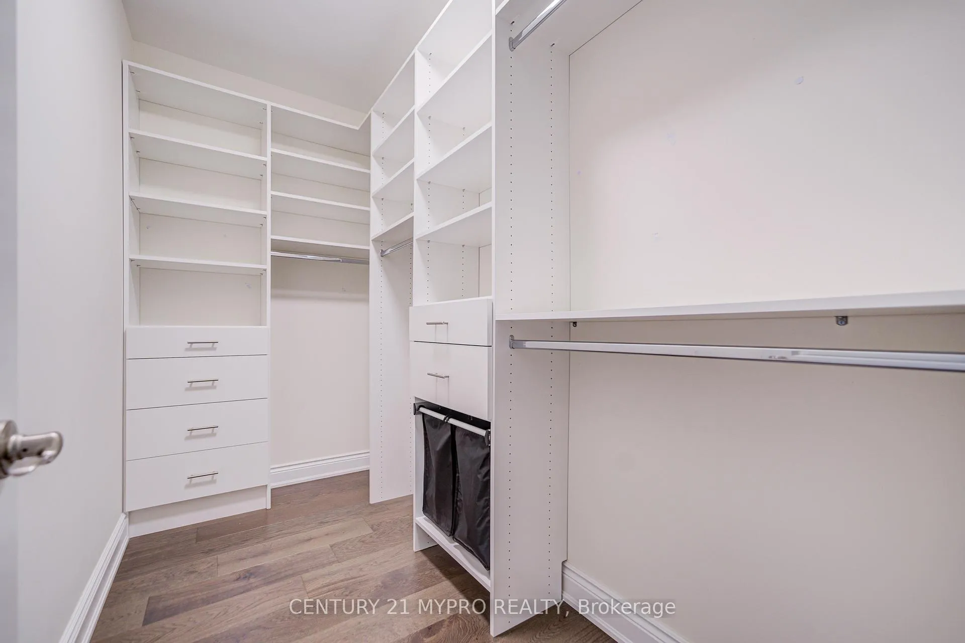 Photo 37 of 140 Lady Jessica Drive, Vaughan, Patterson — HOMEH