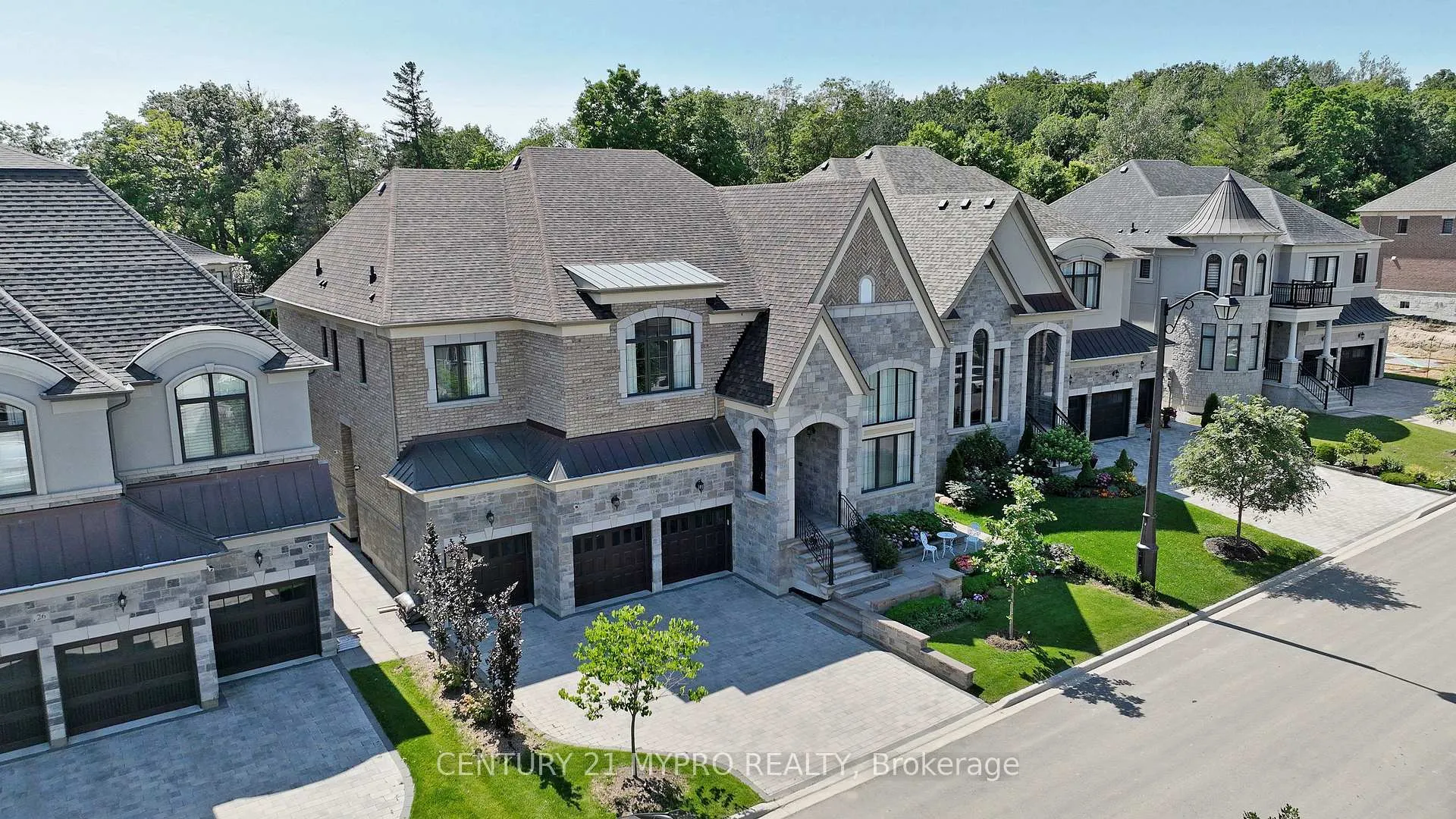 Photo 43 of 140 Lady Jessica Drive, Vaughan, Patterson — HOMEH