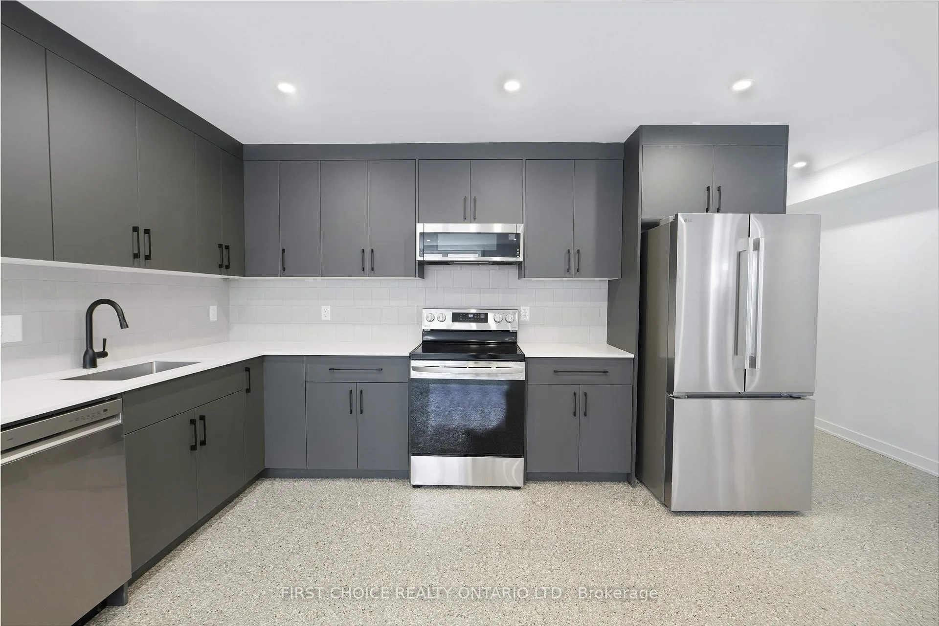 Photo 9 of 65 Tower Road, Ottawa, Meadowlands/St. Claire Gardens — HOMEH