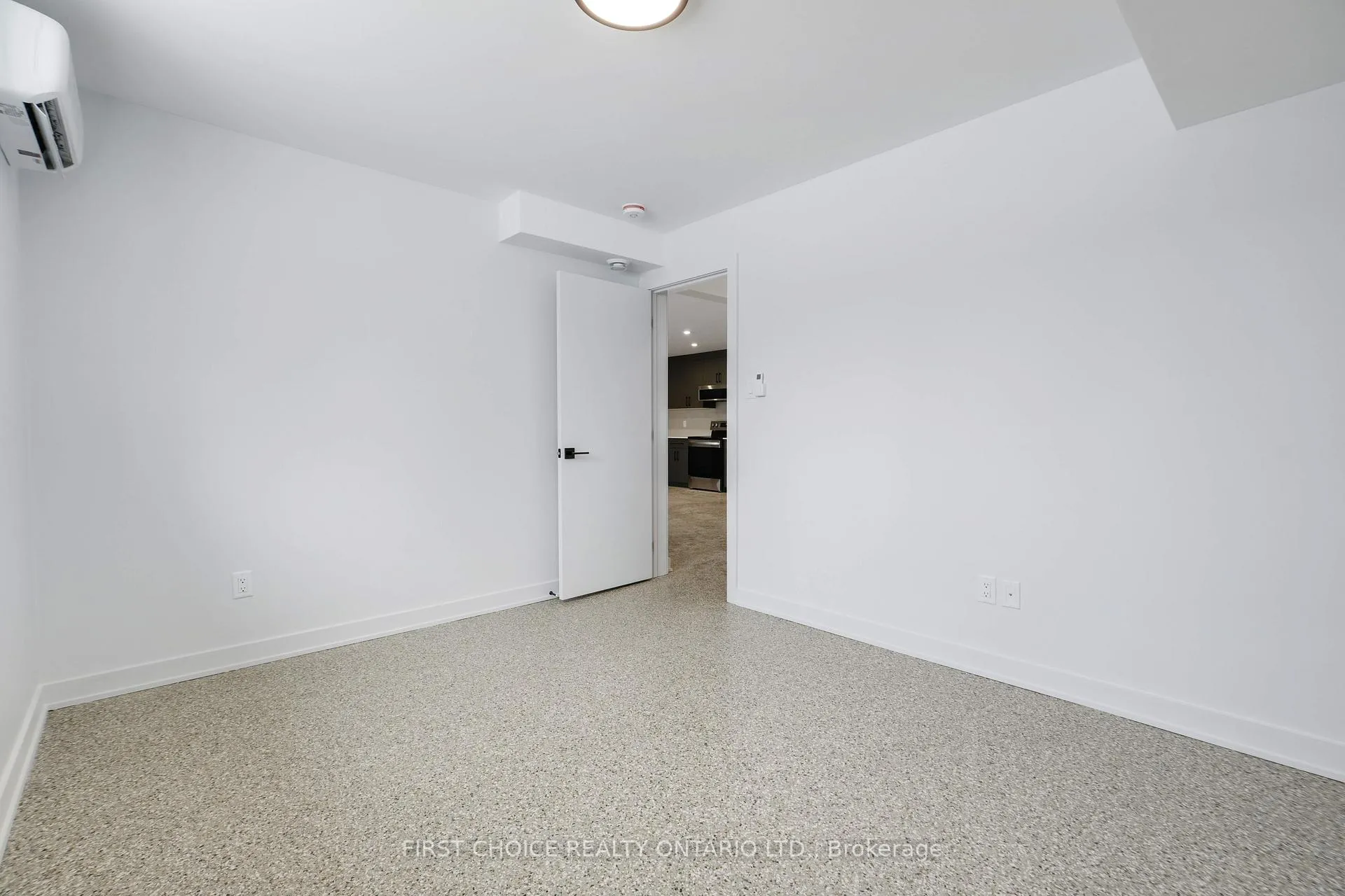 Photo 12 of 65 Tower Road, Ottawa, Meadowlands/St. Claire Gardens — HOMEH