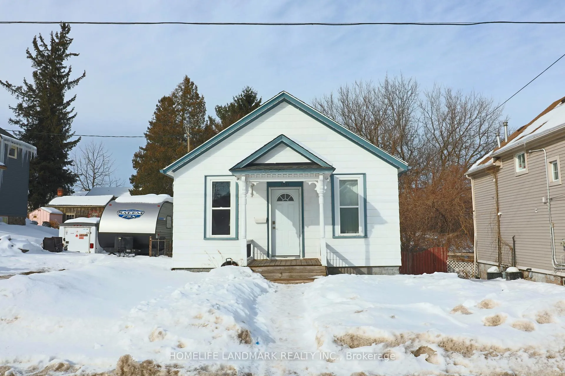 Photo 3 of 5761 Peer Street, Niagara Falls, Dorchester — HOMEH