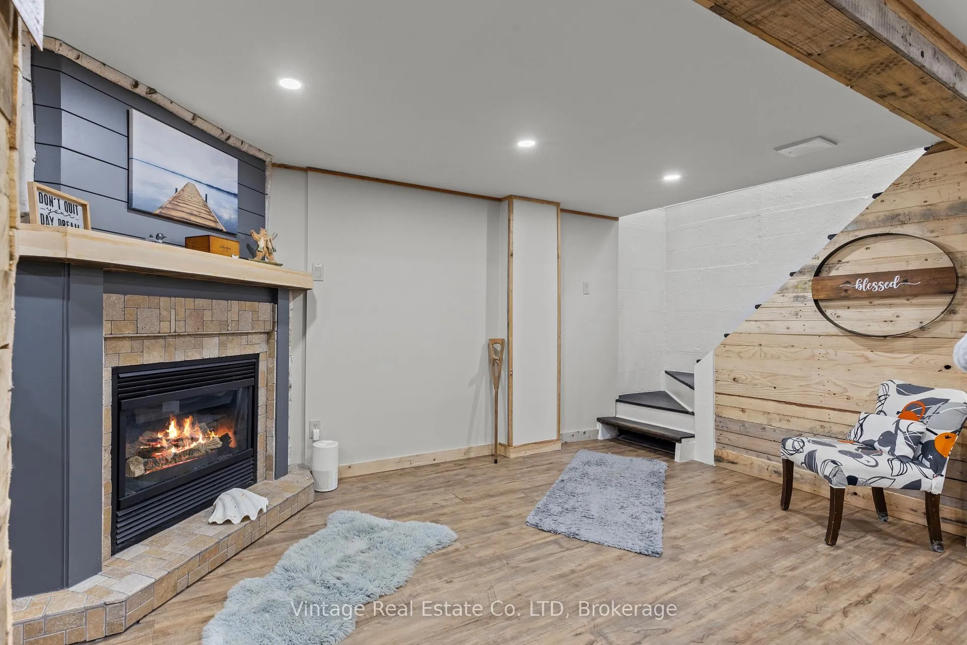 Photo 5 of 104 Concession Road E, Haldimand, Dunnville — HOMEH