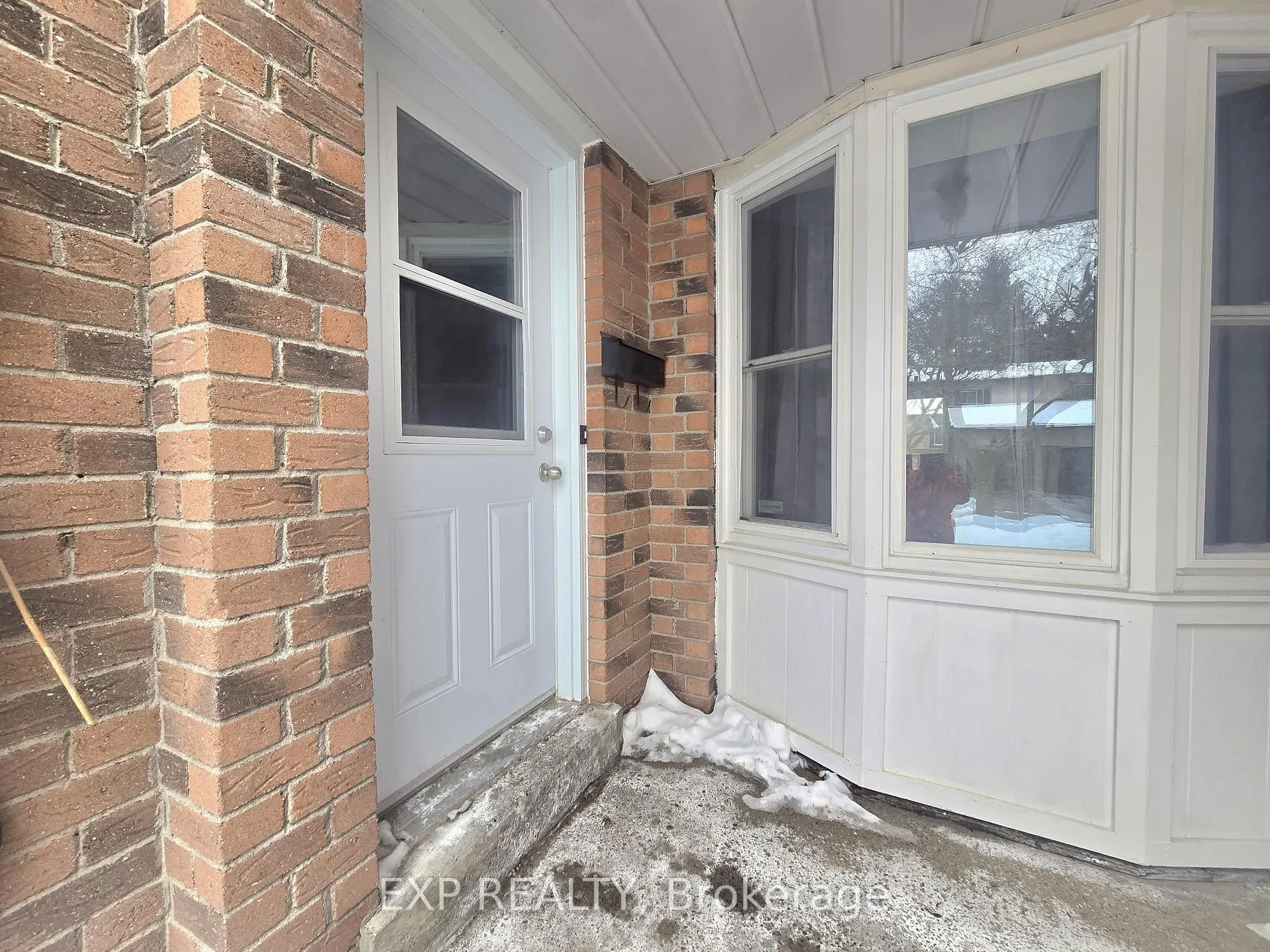 Photo 1 of Unit 44, 700 Harmony Road N, Oshawa, Pinecrest — HOMEH