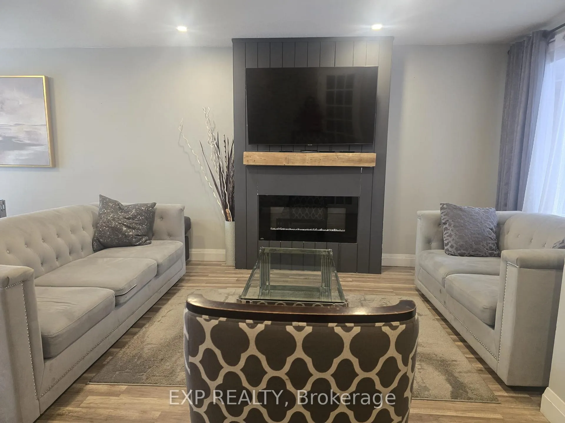 Photo 5 of Unit 44, 700 Harmony Road N, Oshawa, Pinecrest — HOMEH
