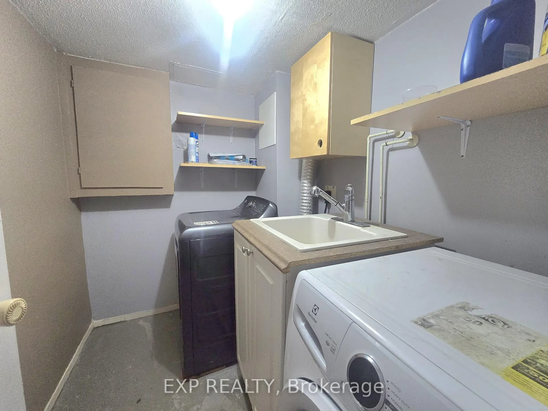 Photo 28 of Unit 44, 700 Harmony Road N, Oshawa, Pinecrest — HOMEH