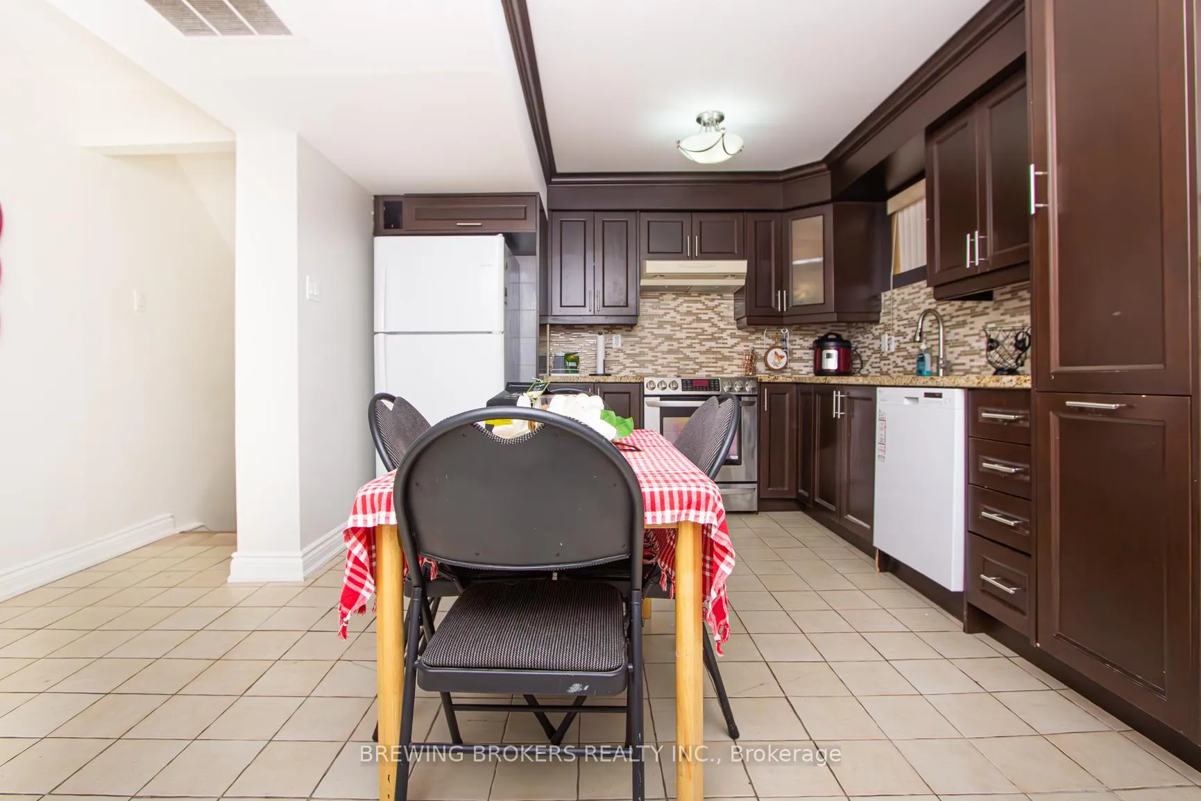 Photo 9 of 55 Elmhurst Drive, Etobicoke, Elms-Old Rexdale — HOMEH