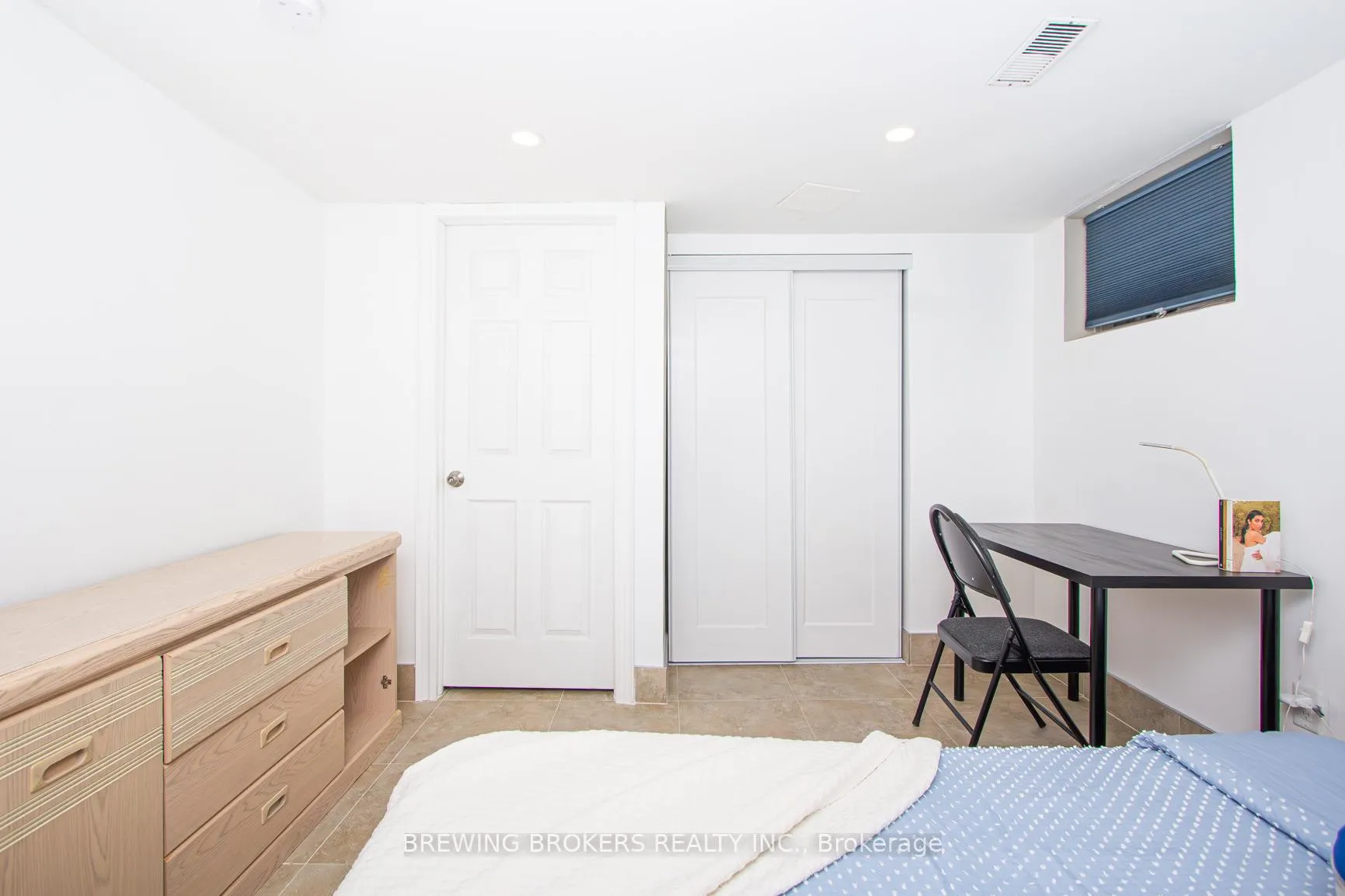 Photo 26 of 55 Elmhurst Drive, Etobicoke, Elms-Old Rexdale — HOMEH