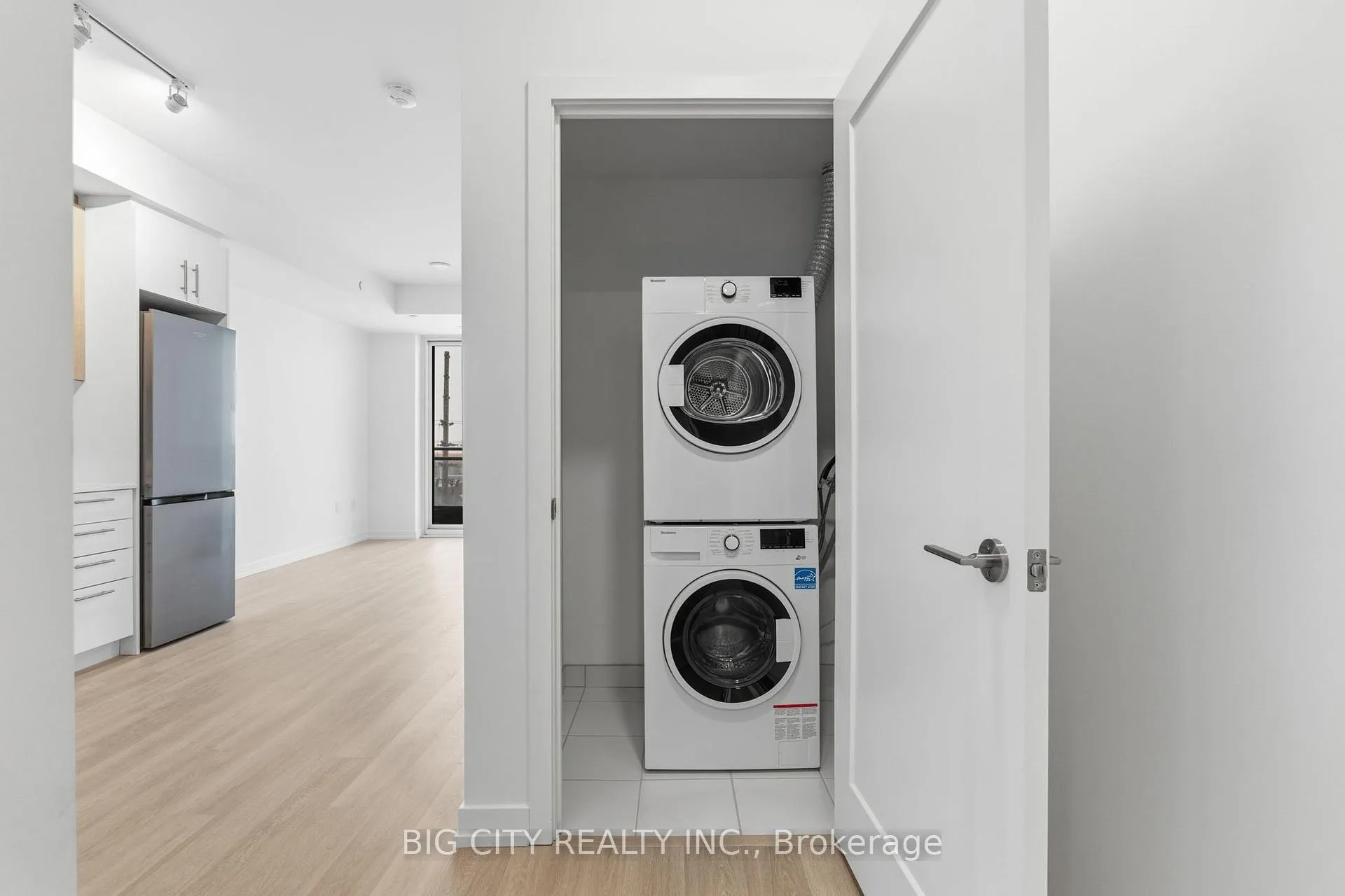 Photo 11 of Unit 1206A, 9763 Markham Road, Markham, Greensborough — HOMEH