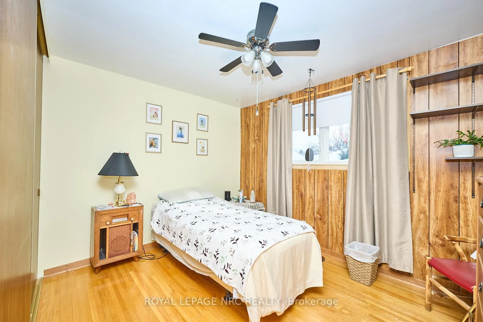 Photo 18 of 32 Oxford Street, St. Catharines, Secord Woods — HOMEH