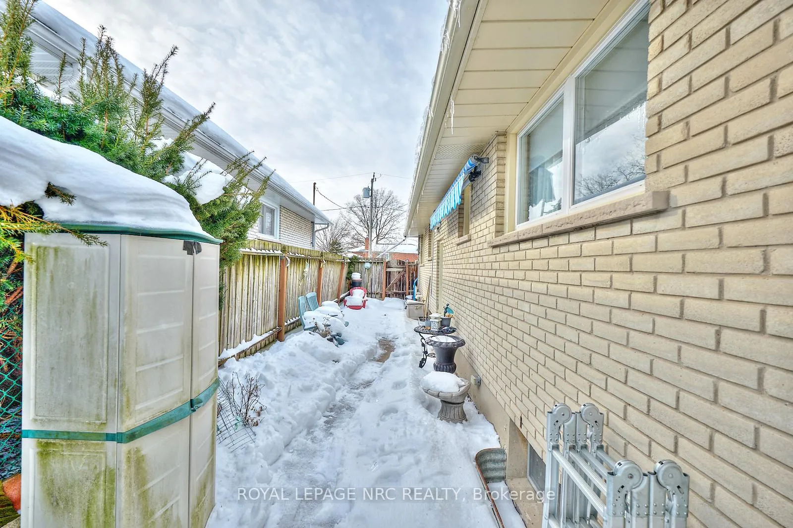 Photo 32 of 32 Oxford Street, St. Catharines, Secord Woods — HOMEH