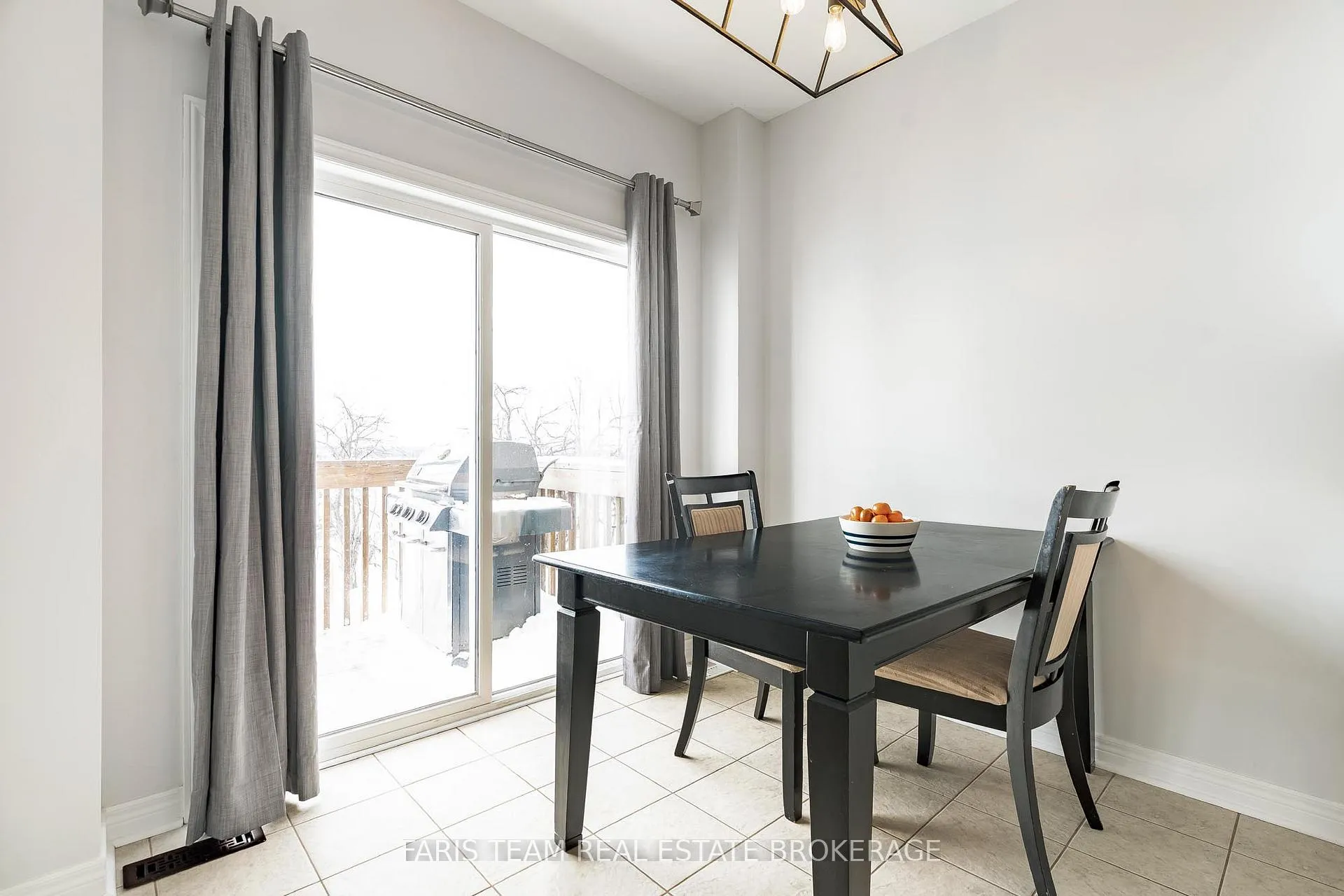 Photo 11 of 40 Forsyth Crescent, Barrie, West Bayfield — HOMEH