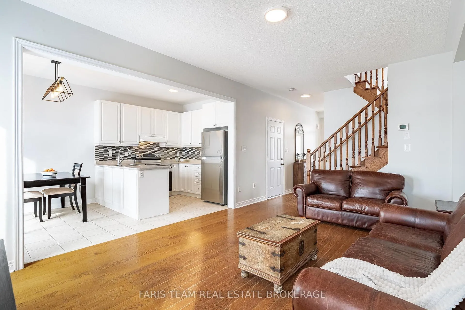 Photo 17 of 40 Forsyth Crescent, Barrie, West Bayfield — HOMEH