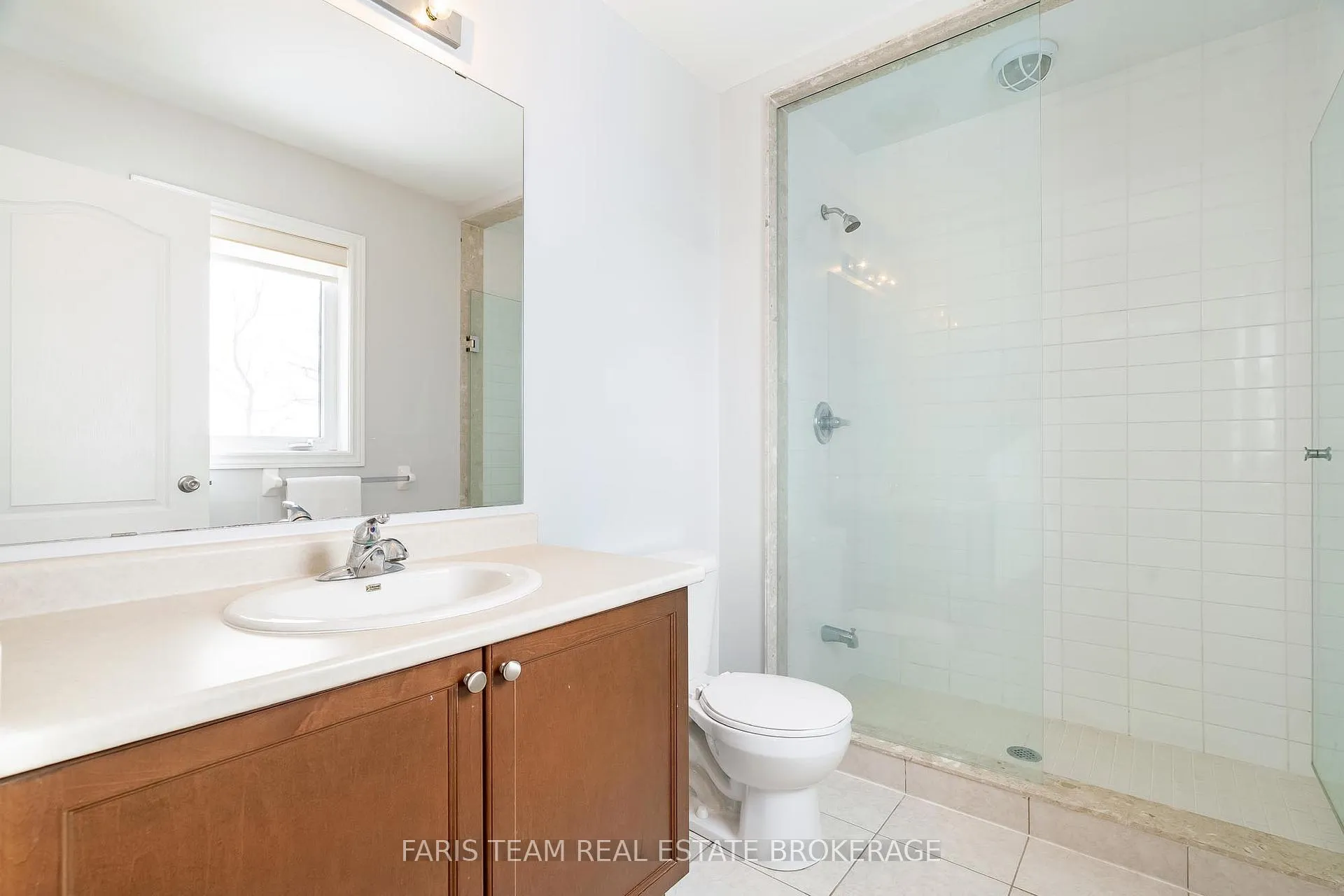 Photo 22 of 40 Forsyth Crescent, Barrie, West Bayfield — HOMEH