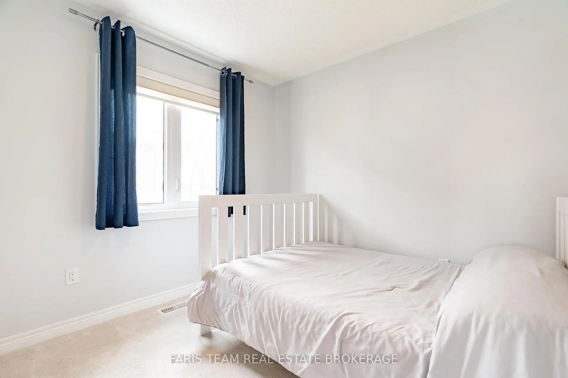 Photo 24 of 40 Forsyth Crescent, Barrie, West Bayfield — HOMEH