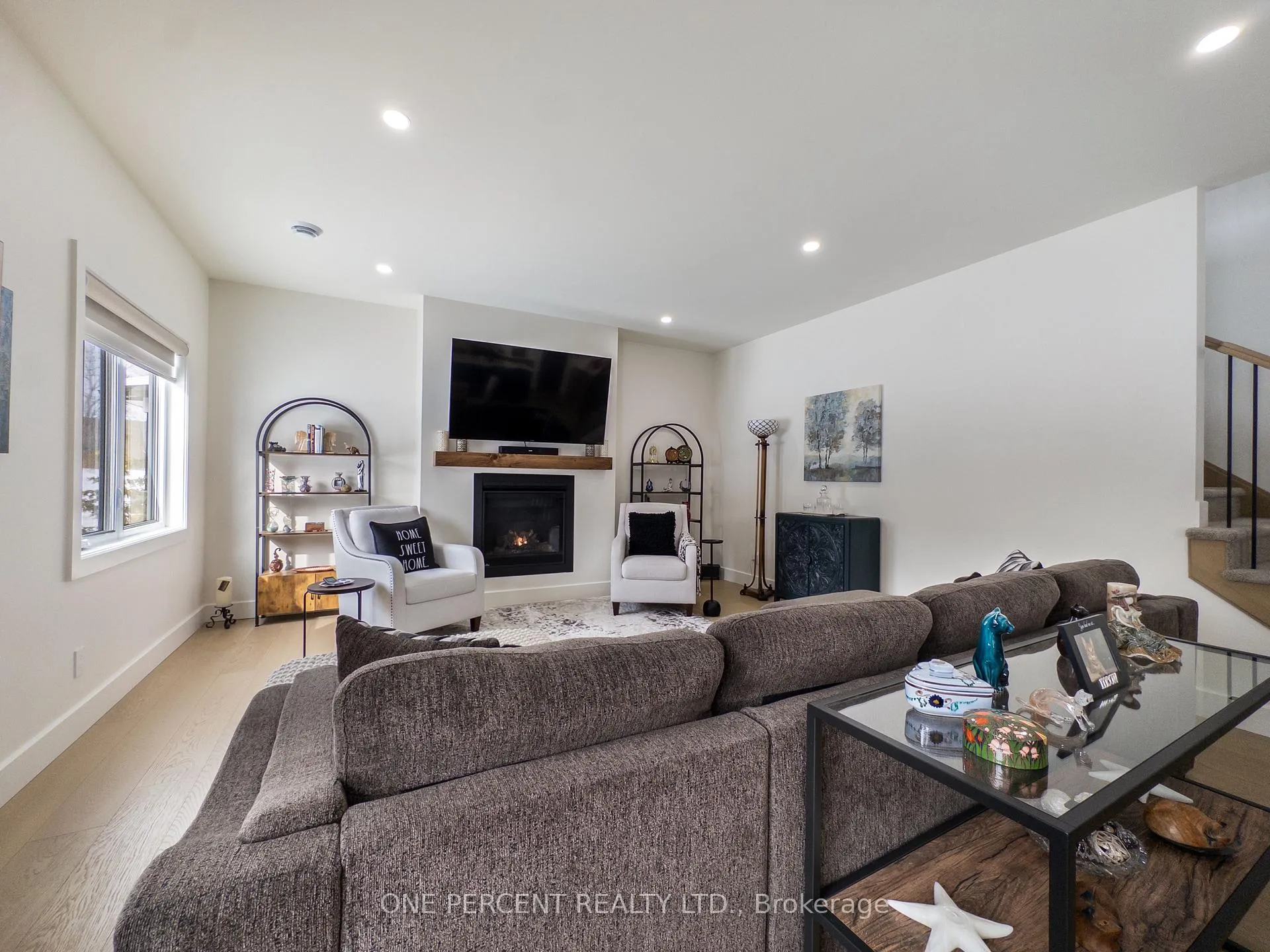 Photo 17 of 56 Fraser Drive, Quinte West, Sidney Ward — HOMEH
