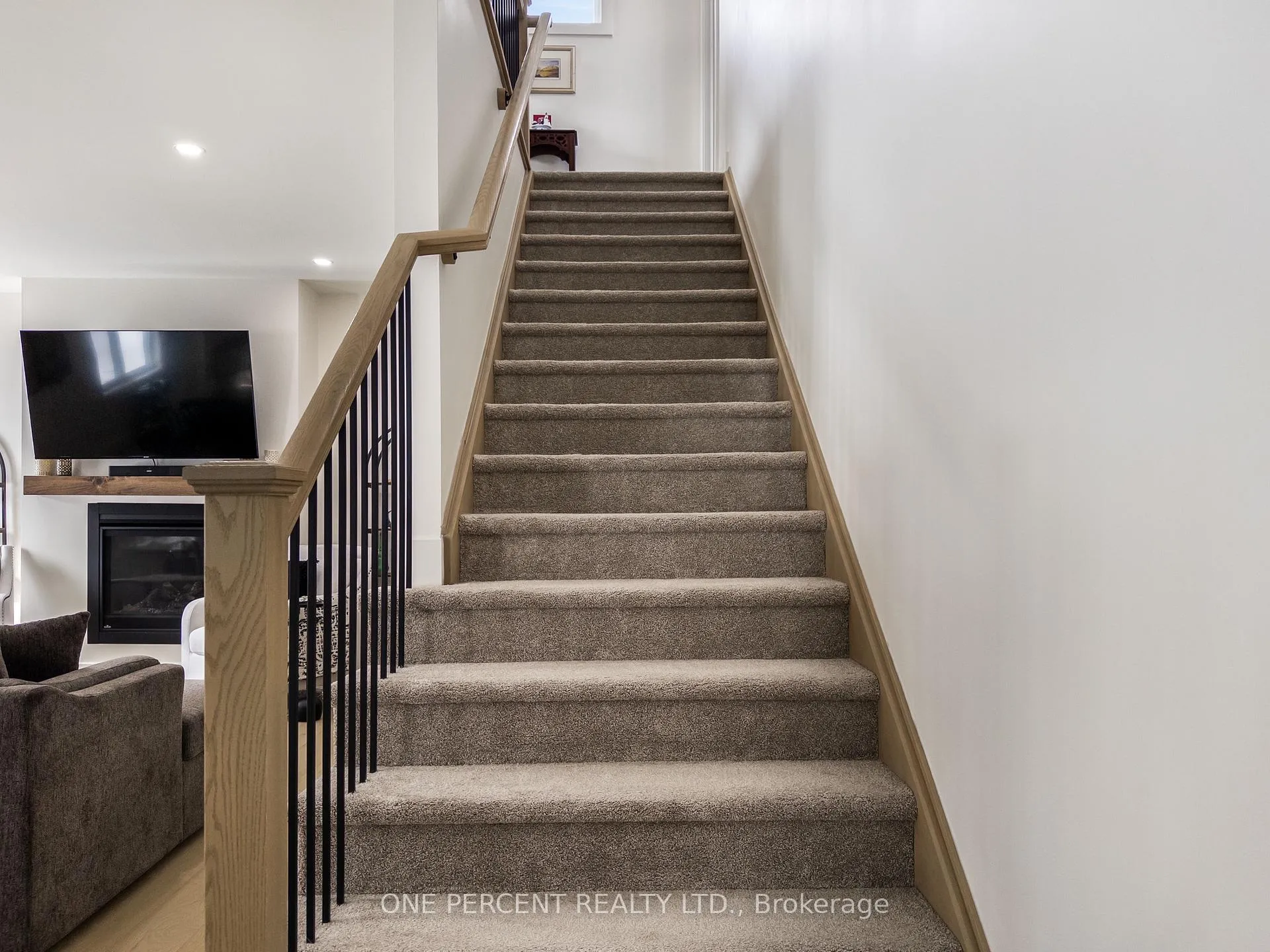 Photo 21 of 56 Fraser Drive, Quinte West, Sidney Ward — HOMEH