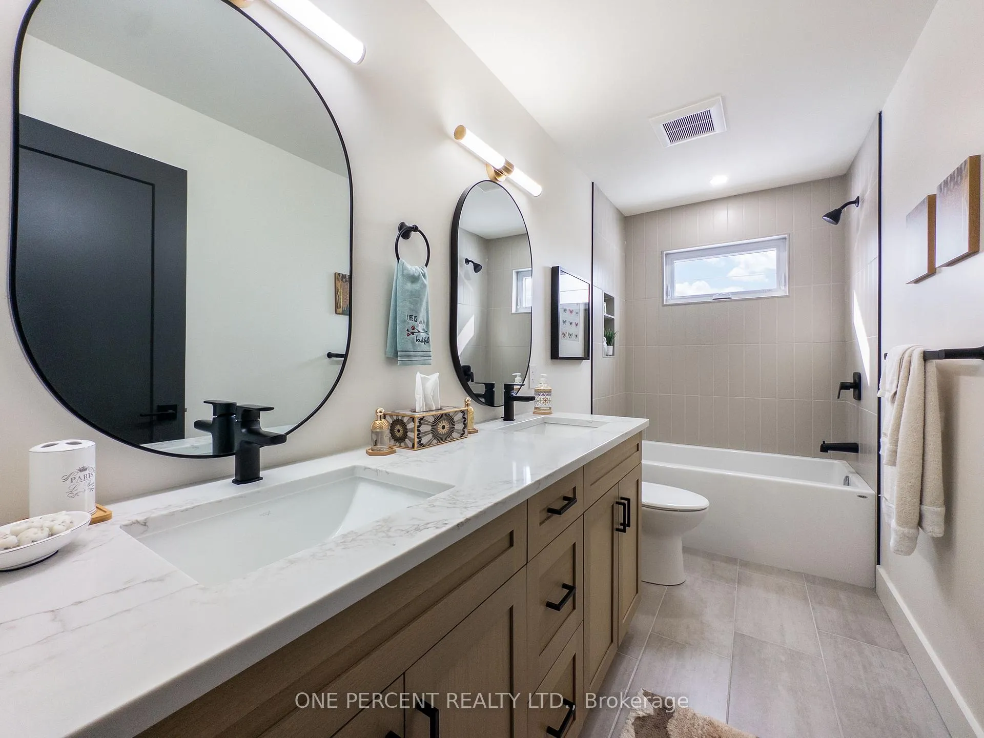 Photo 33 of 56 Fraser Drive, Quinte West, Sidney Ward — HOMEH