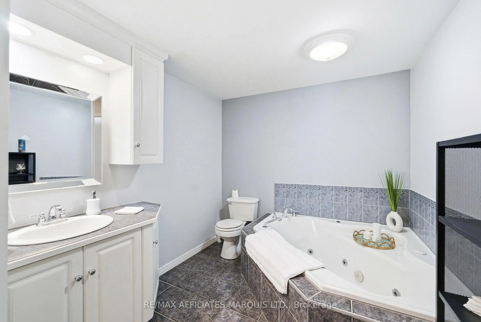 Photo 26 of 1356 Lochiel Street, Cornwall — HOMEH