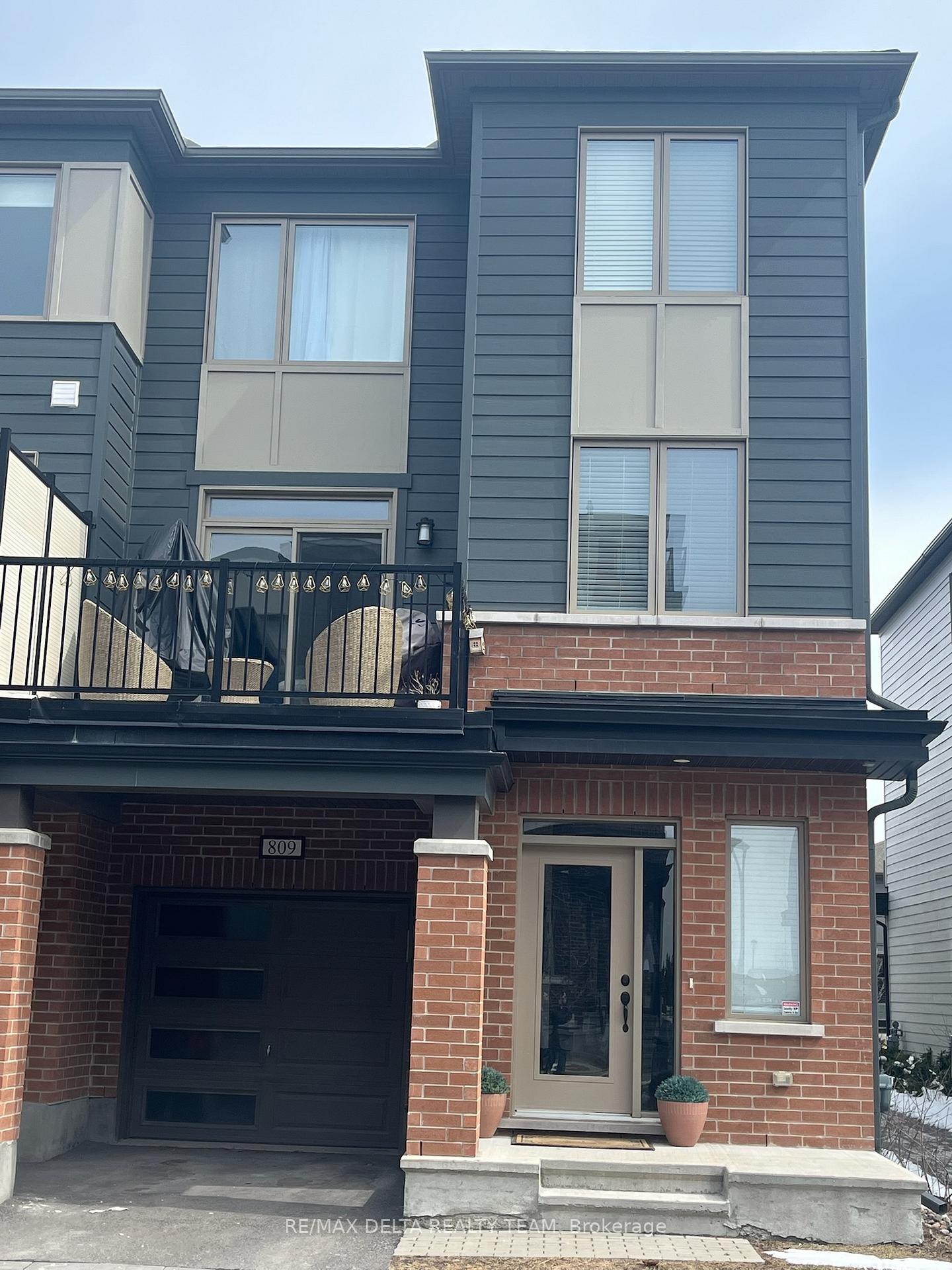 Photo 1 of 809 Kiniw Private, Ottawa, CFB Rockcliffe and Area — HOMEH