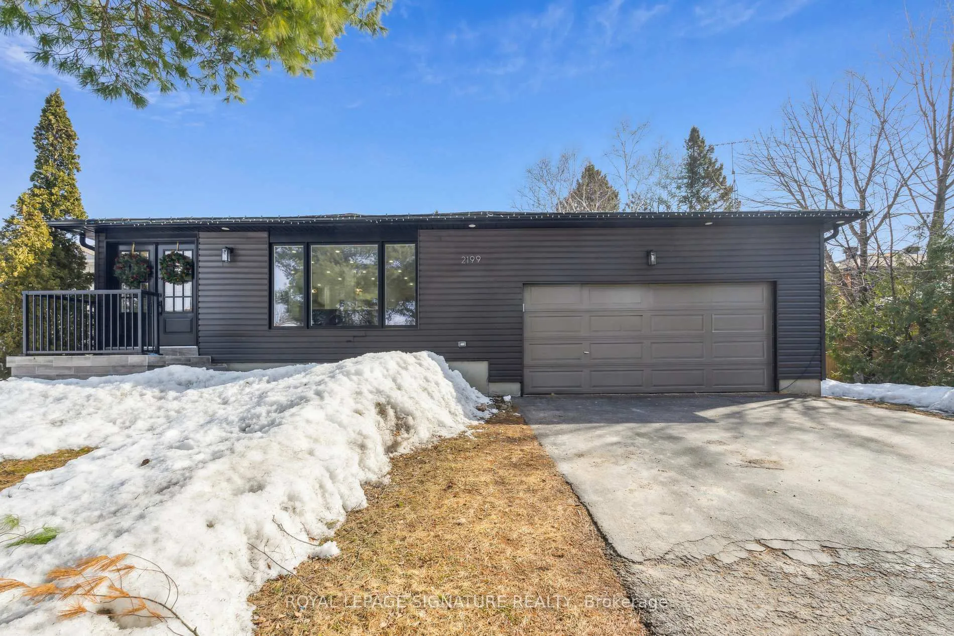 Front of 2199 Richard Street E