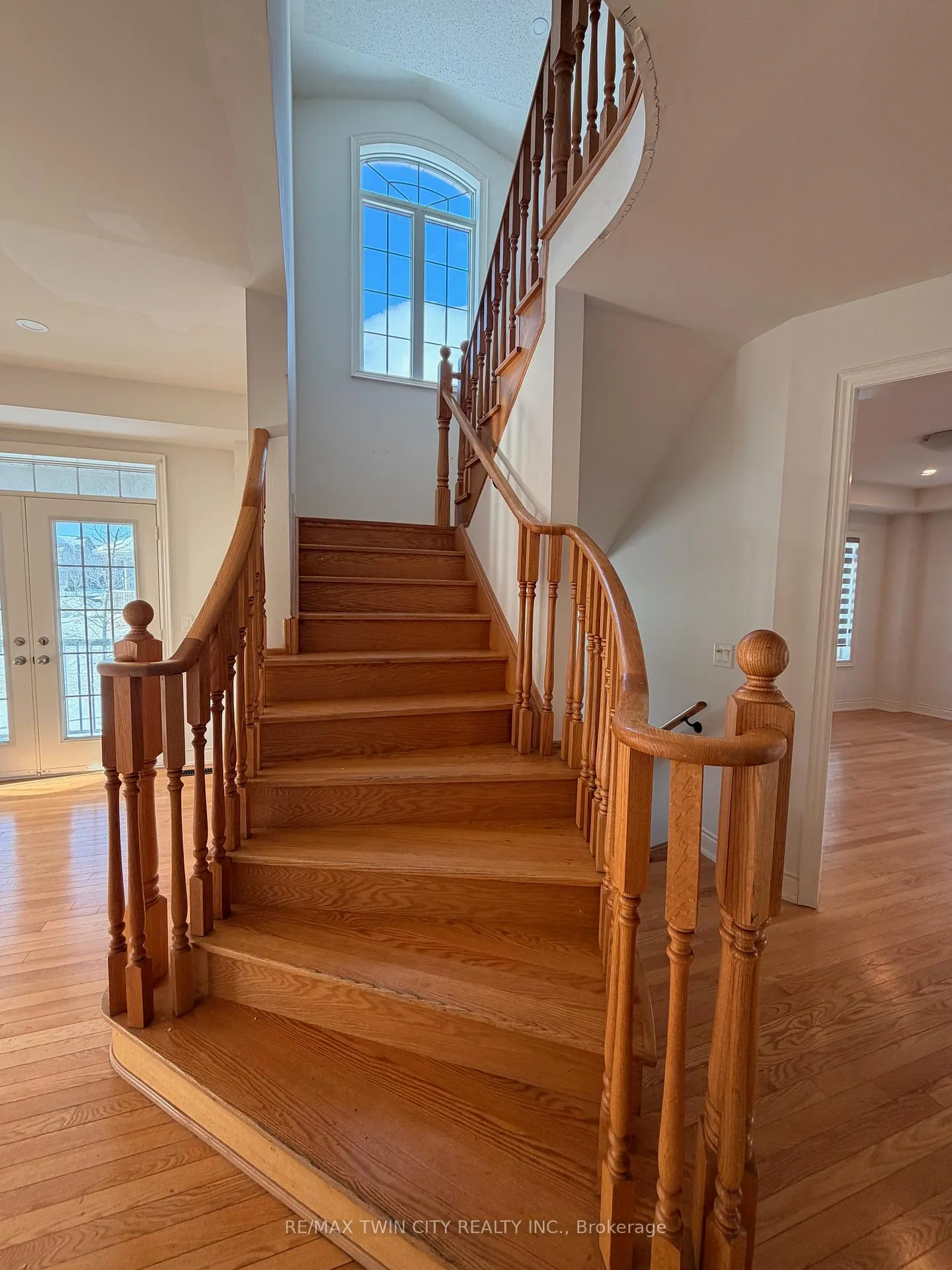 Photo 4 of 1527 Leger Way, Milton, Ford — HOMEH
