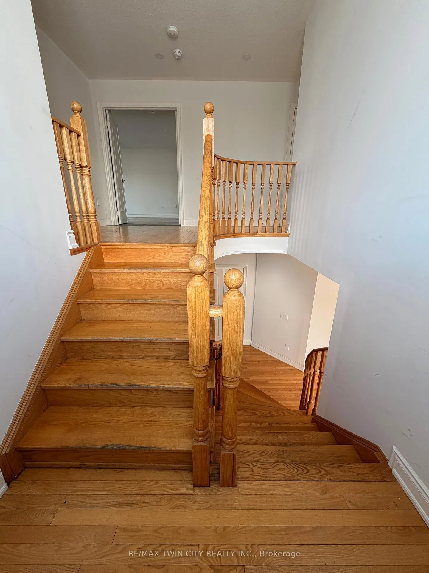 Photo 7 of 1527 Leger Way, Milton, Ford — HOMEH