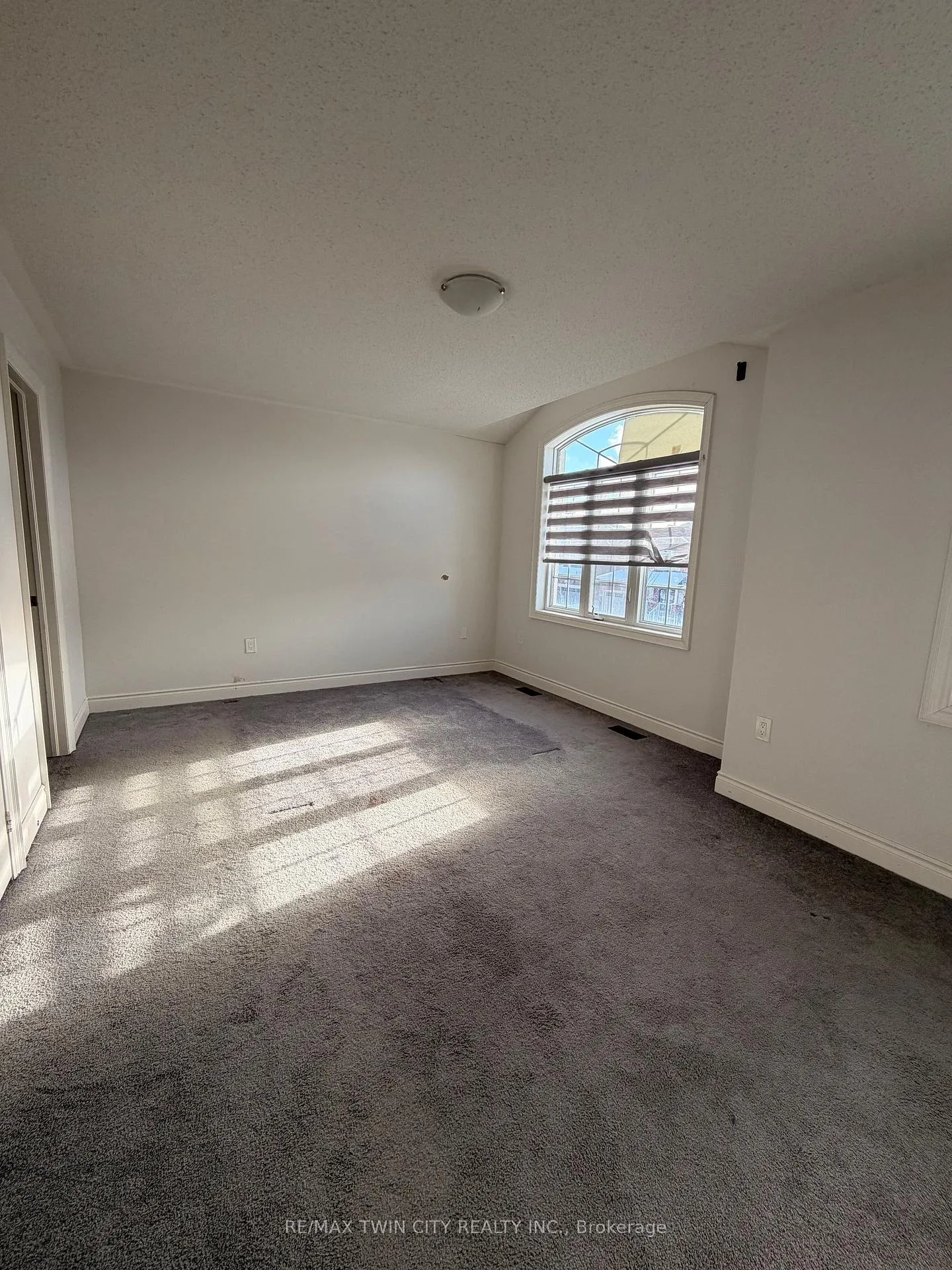 Photo 9 of 1527 Leger Way, Milton, Ford — HOMEH
