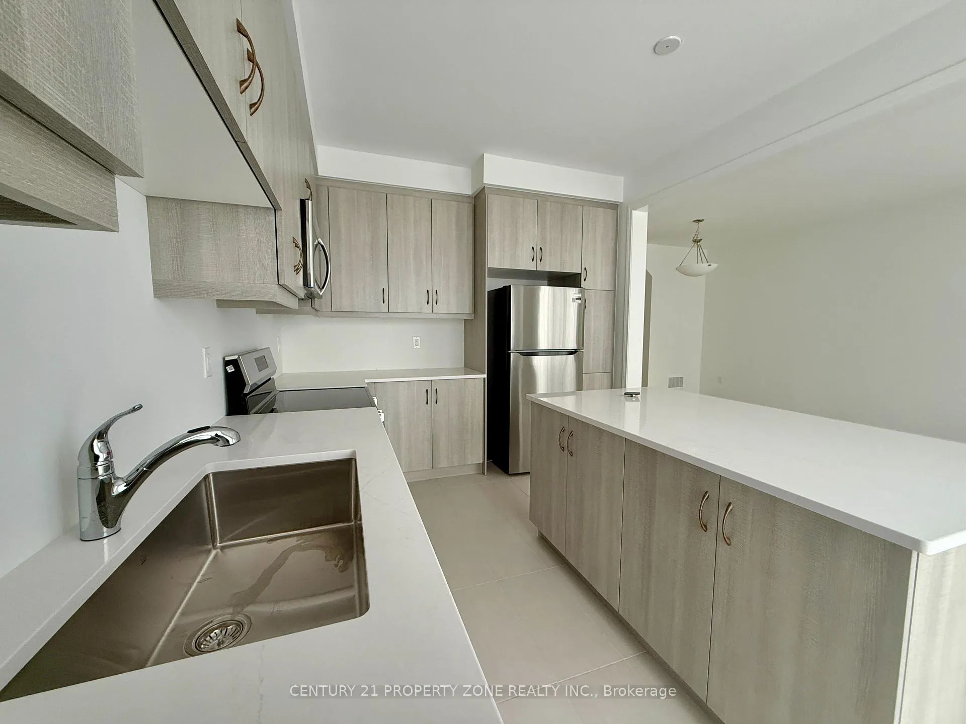 Photo 14 of 1340 Hearns Place, Milton, Bowes — HOMEH