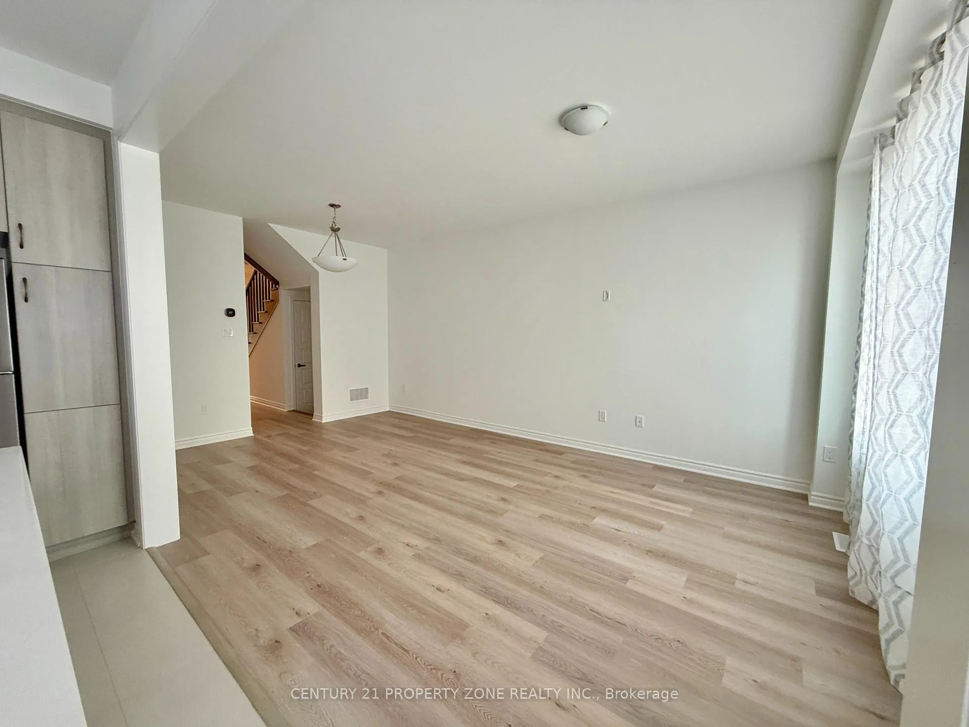Photo 15 of 1340 Hearns Place, Milton, Bowes — HOMEH