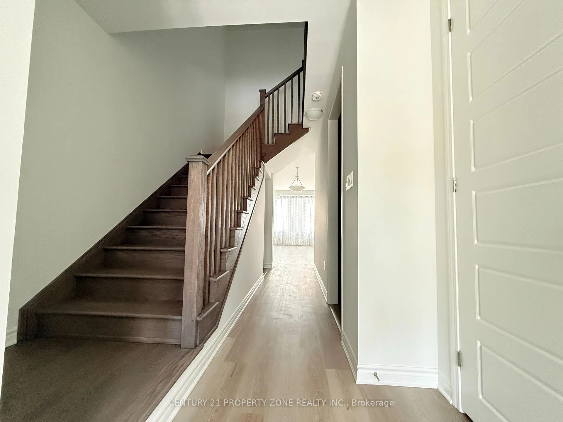 Photo 16 of 1340 Hearns Place, Milton, Bowes — HOMEH