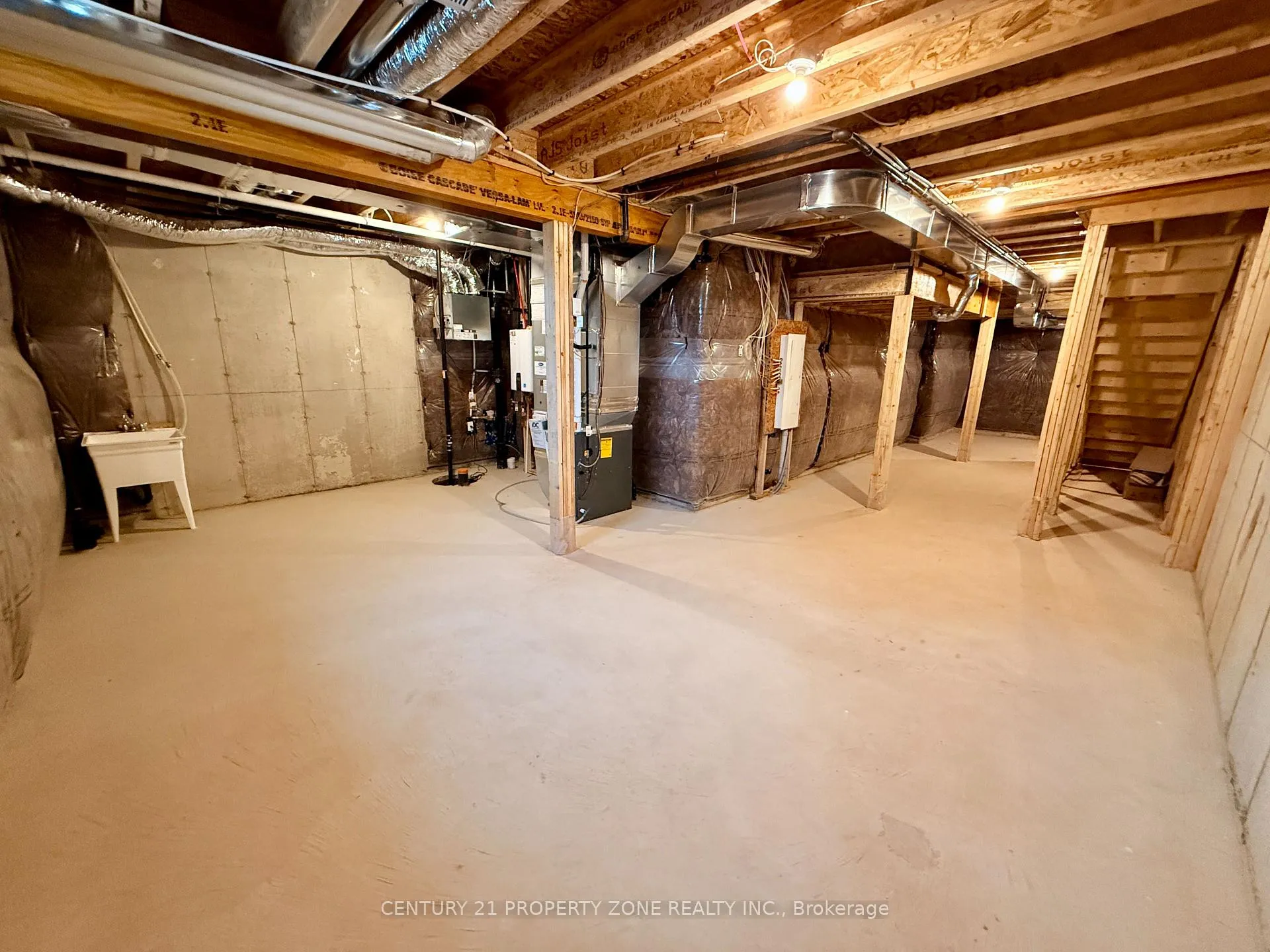 Photo 36 of 1340 Hearns Place, Milton, Bowes — HOMEH