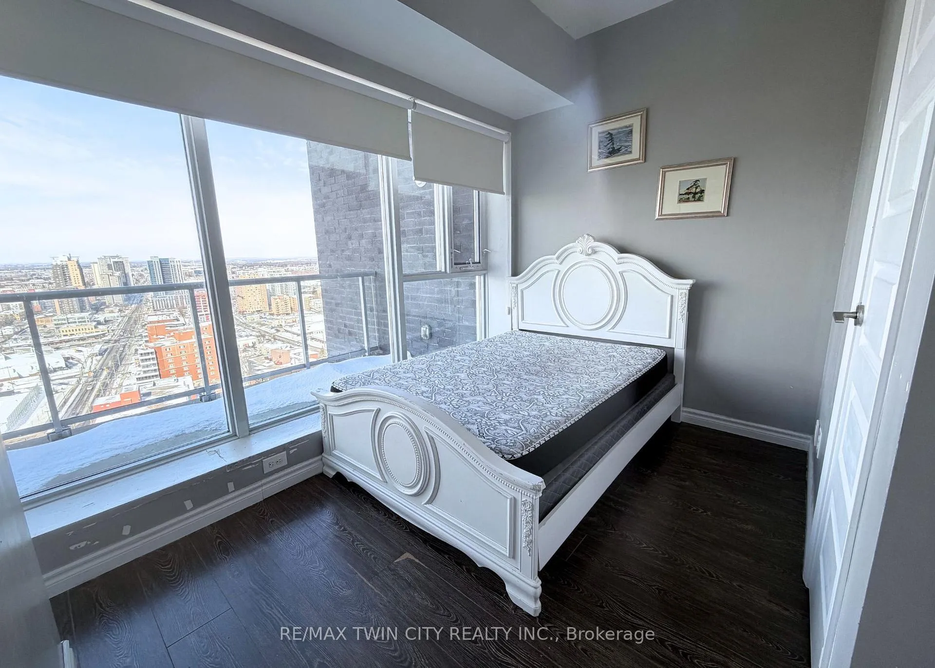 Photo 5 of Unit 8-2604, 158 King Street, Waterloo, Beechwood/University — HOMEH