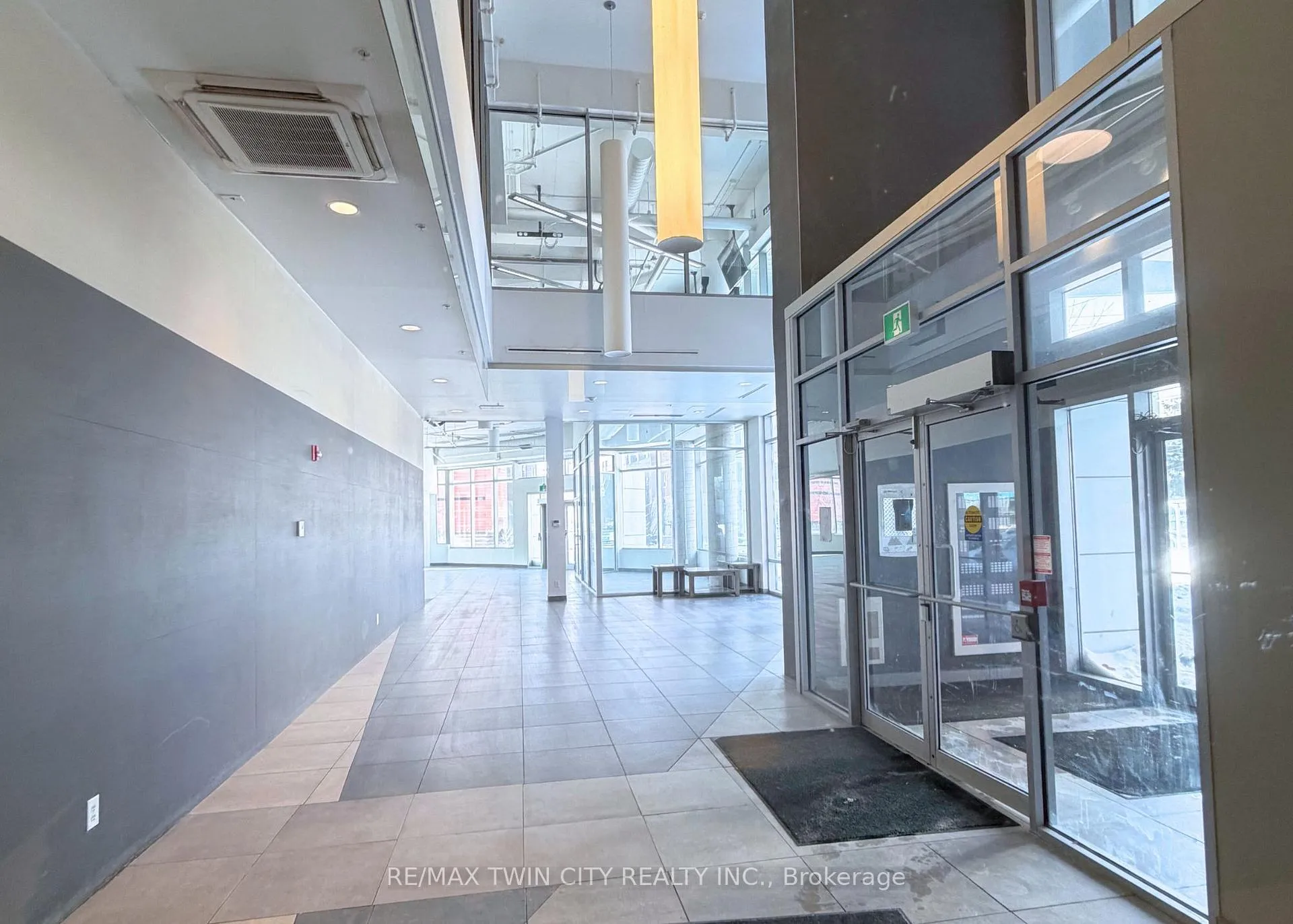 Photo 14 of Unit 8-2604, 158 King Street, Waterloo, Beechwood/University — HOMEH