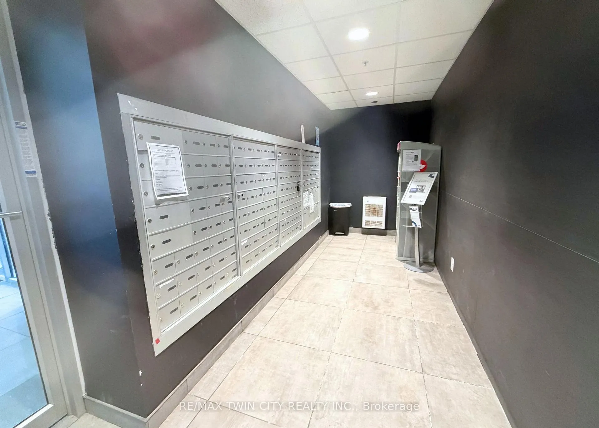 Photo 15 of Unit 8-2604, 158 King Street, Waterloo, Beechwood/University — HOMEH
