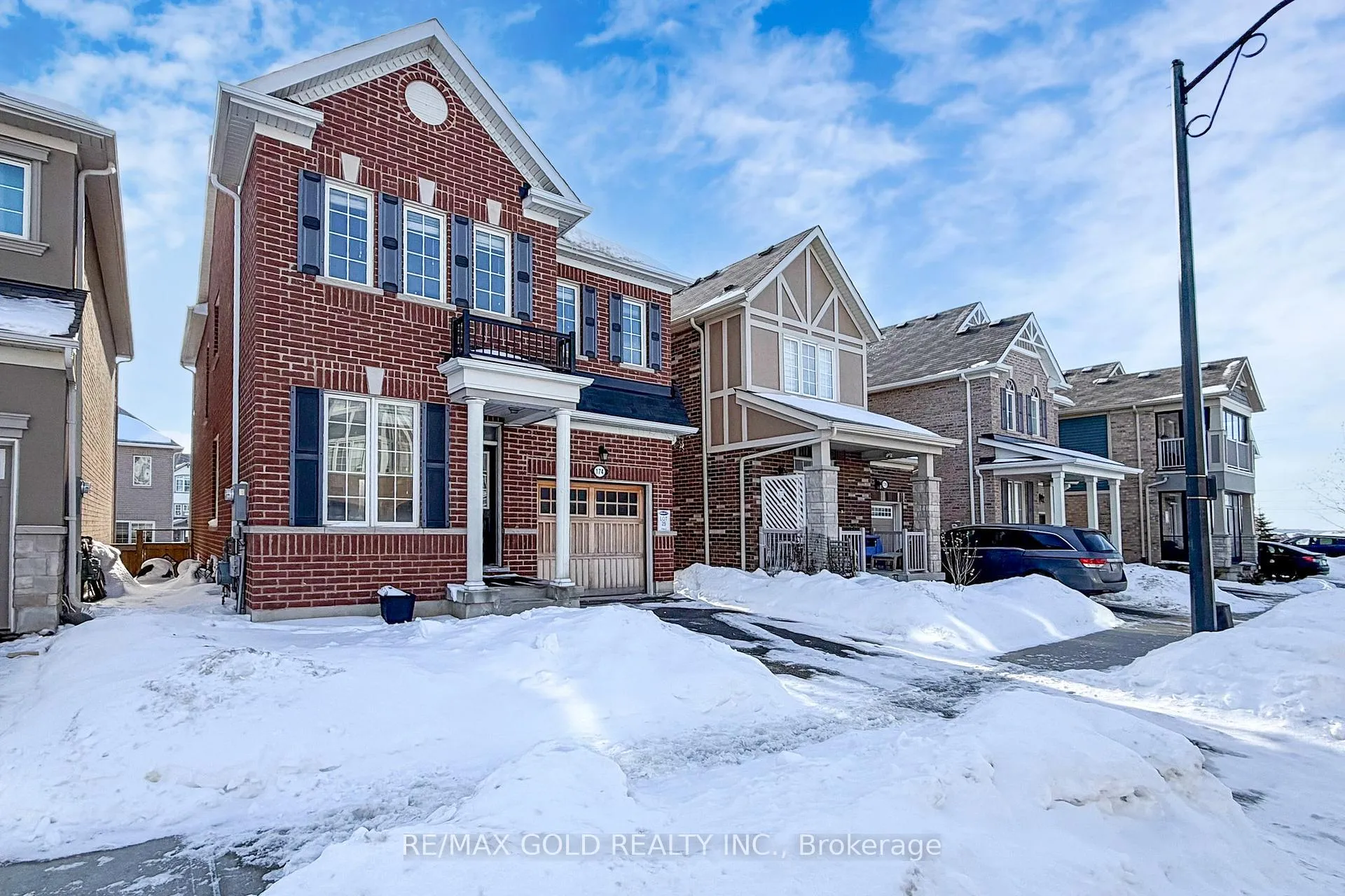 Photo 3 of 174 Lemieux Court, Milton, Ford — HOMEH